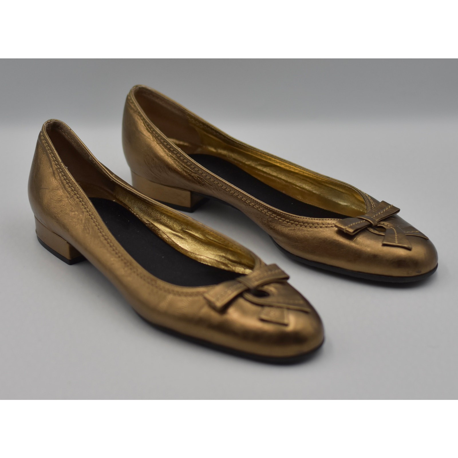 Claudia Ciuti Bronze Metallic Leather Loafer Flats, Size 9.5