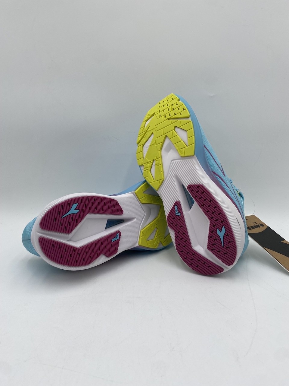 Diadora MYTHOS BLUSHIELD VOLO 5 W Women’s NEW Running Shoes Gulf Multiple Sizes