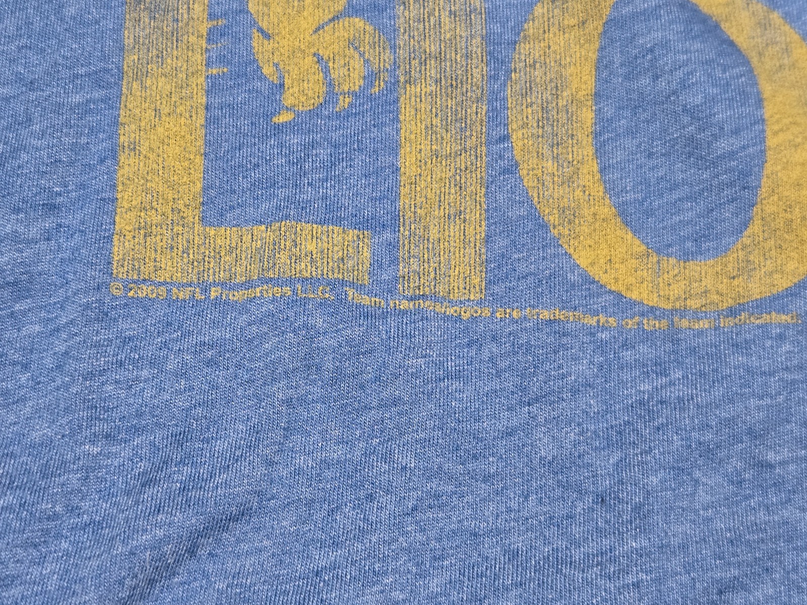 Vintage 2000s Y2K Detroit Lions Retro 40s 50s Logo Blue Graphic M T-Shirt 2009