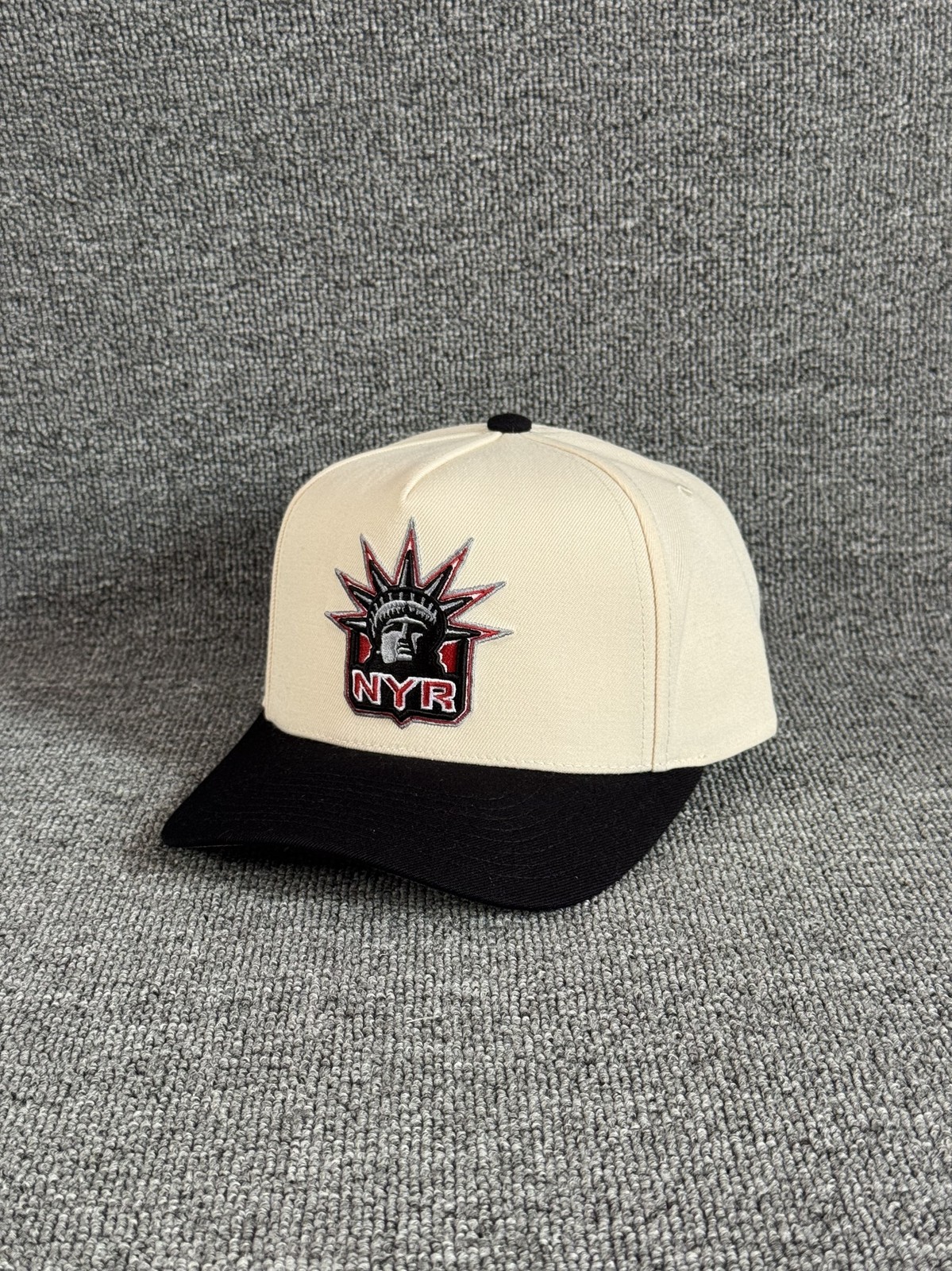 Mitchell & Ness NY Rangers Retro Snapback Hat Cream Black NHL