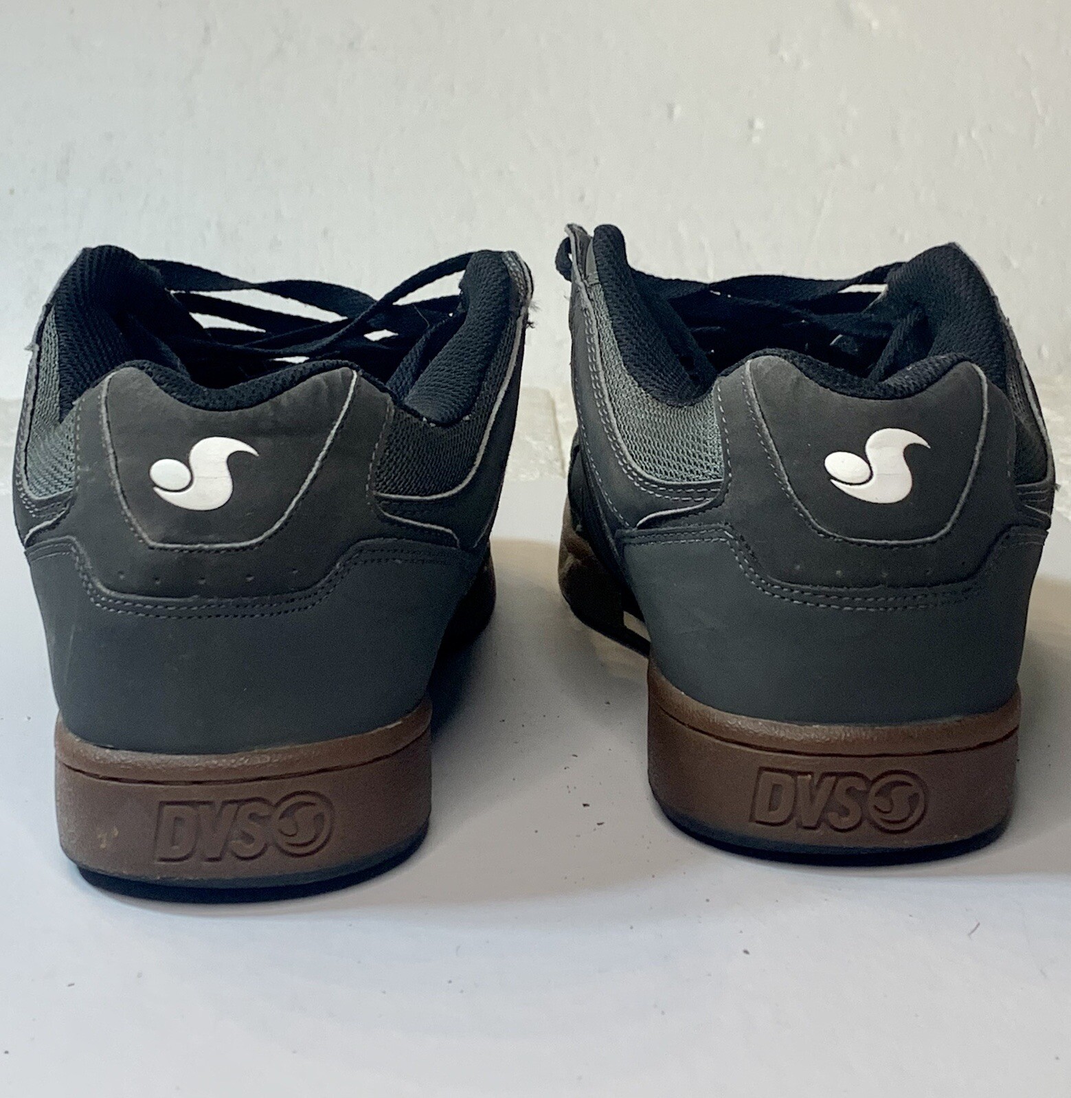 DVS Celsius Men’s Gray Durable Skateboarding Shoe Size 11 No Insoles