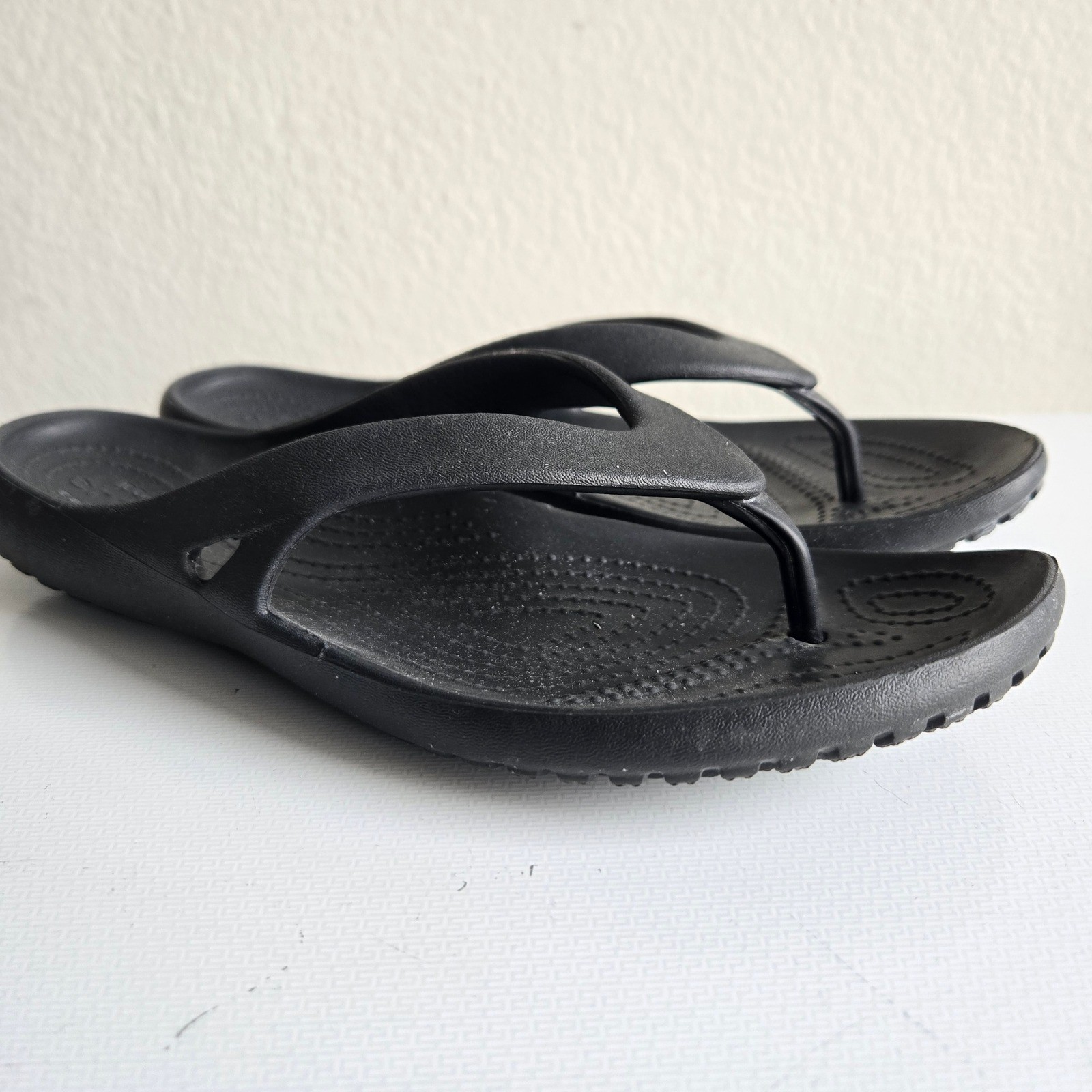 Crocs Kadee II Flip Flops Womens Black Thong Sandals 202492 Size 9