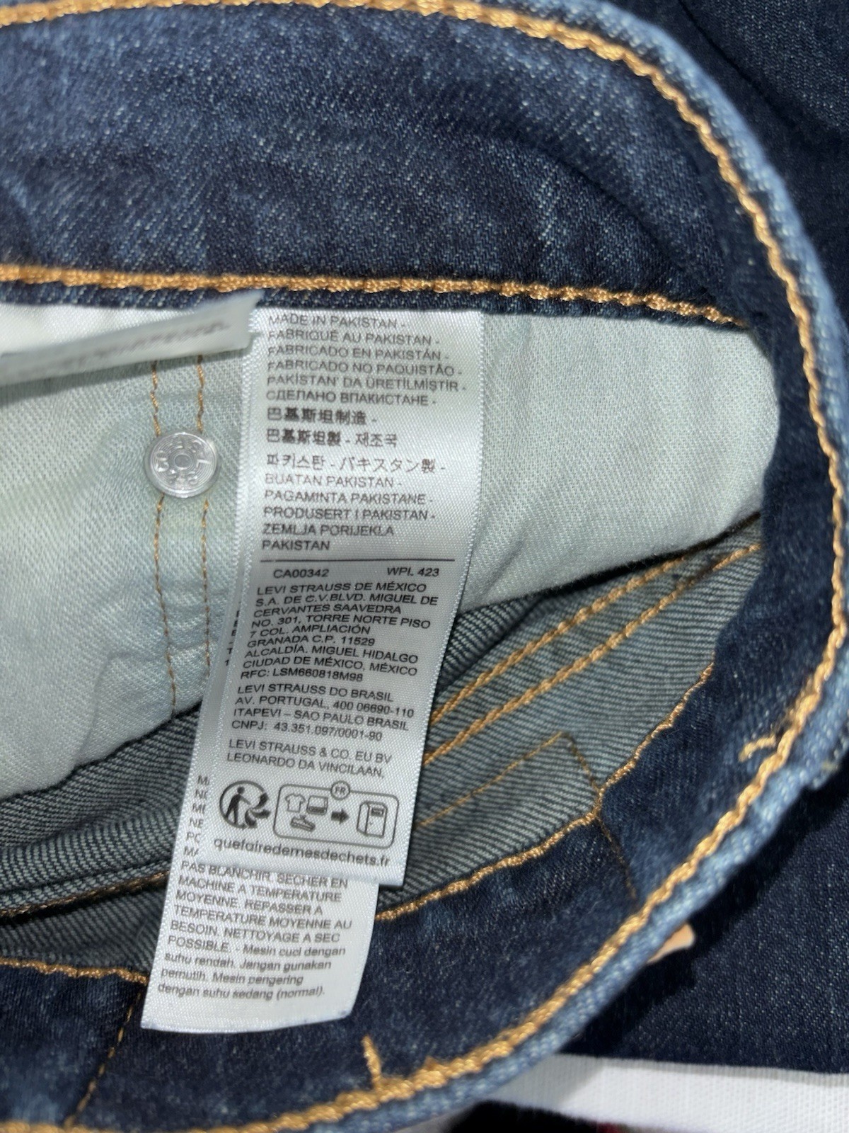 Levi’s 541 Dark Blue Men’s Stretch Athletic Tapered Denim Jeans Size 36W X 34L
