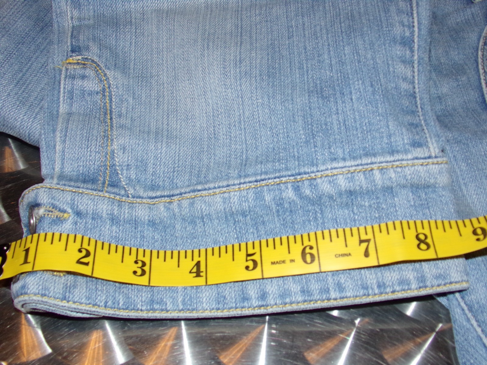 diesel 31 Capri Jeans Light Wash Zipper Pockets and fly 18″ inseam