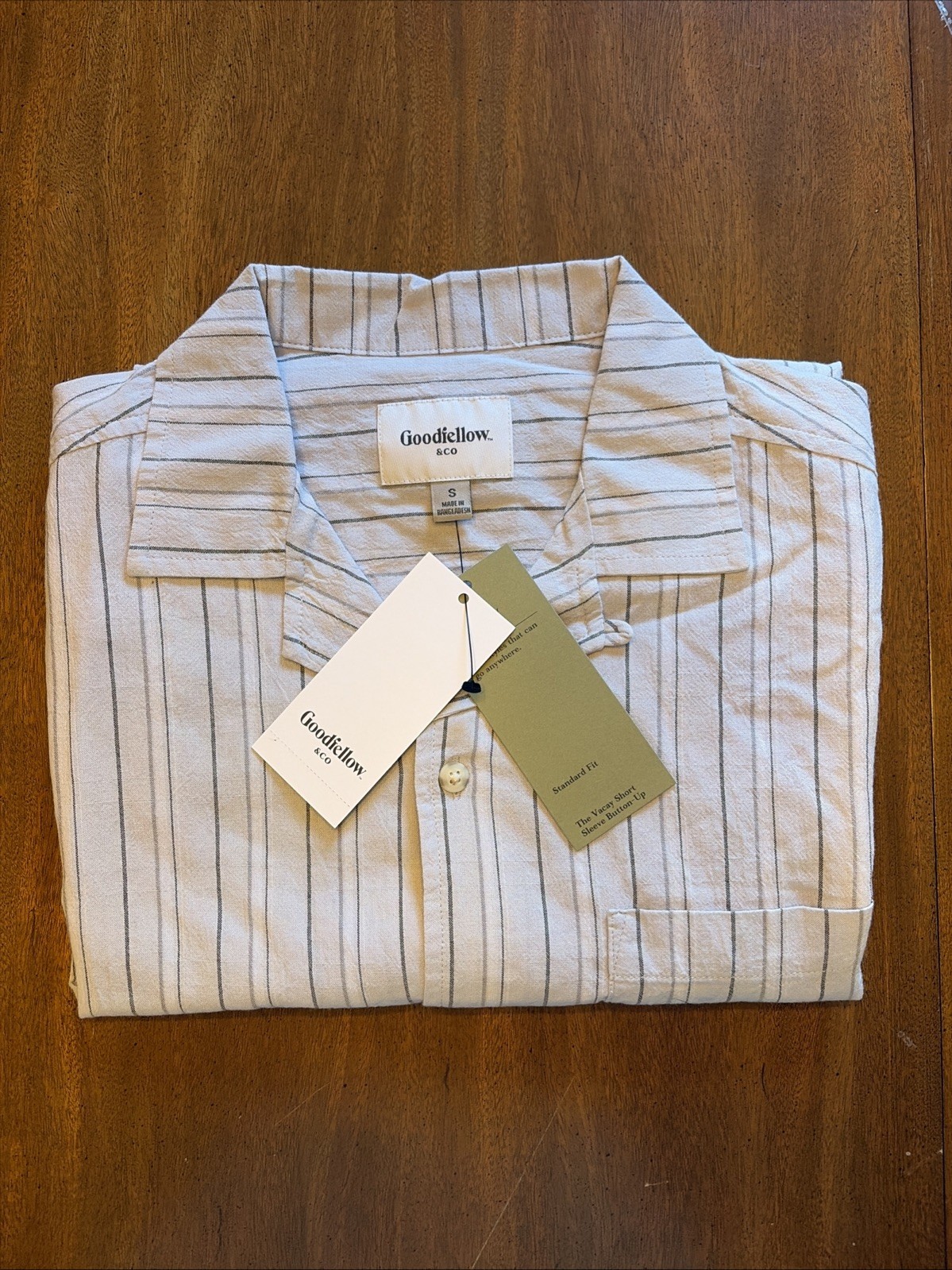 Goodfellow & Co. Striped Camp Shirt Vacay Collection – Light Blue – Men’s Small