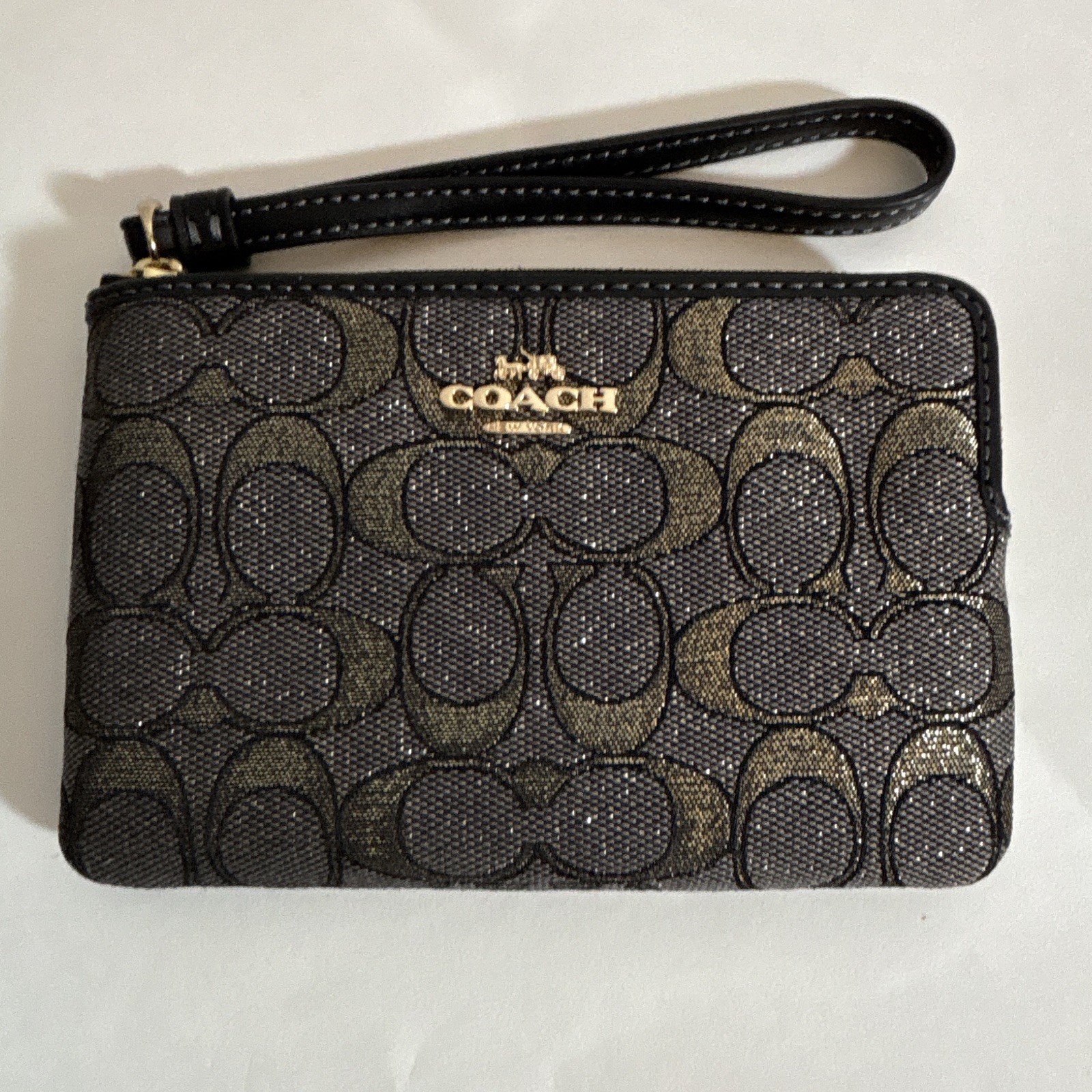Never used – Coach Signature Logo Zip Wristlet Wallet w/ Wrist Strap Black/Gold