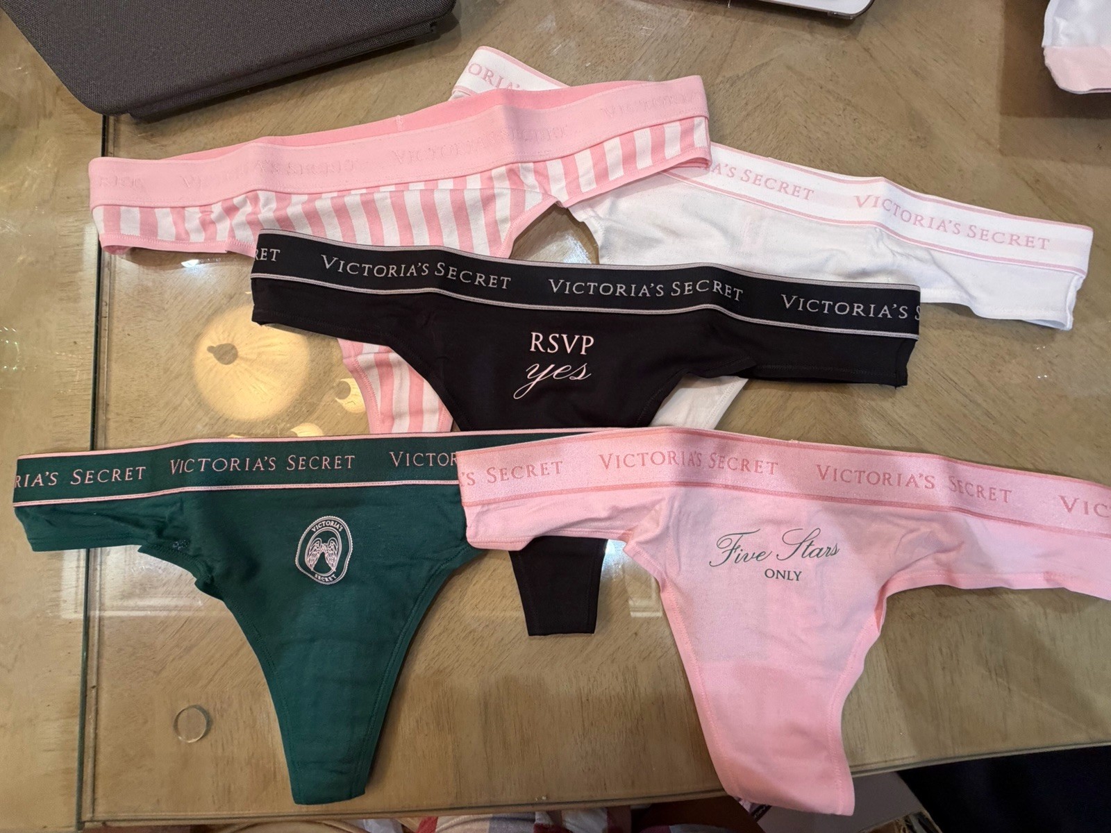 Victoria’s Secret Women’s Logo Thong Panties 5-Pack Large NWOT