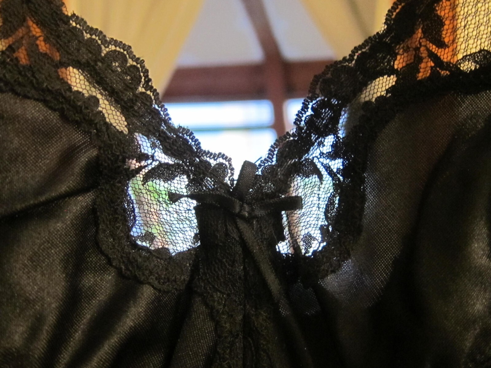 VTG Deadstock Carnival So Soft Black Underwire Unlined Bra 34D Lace/ Bow Accent