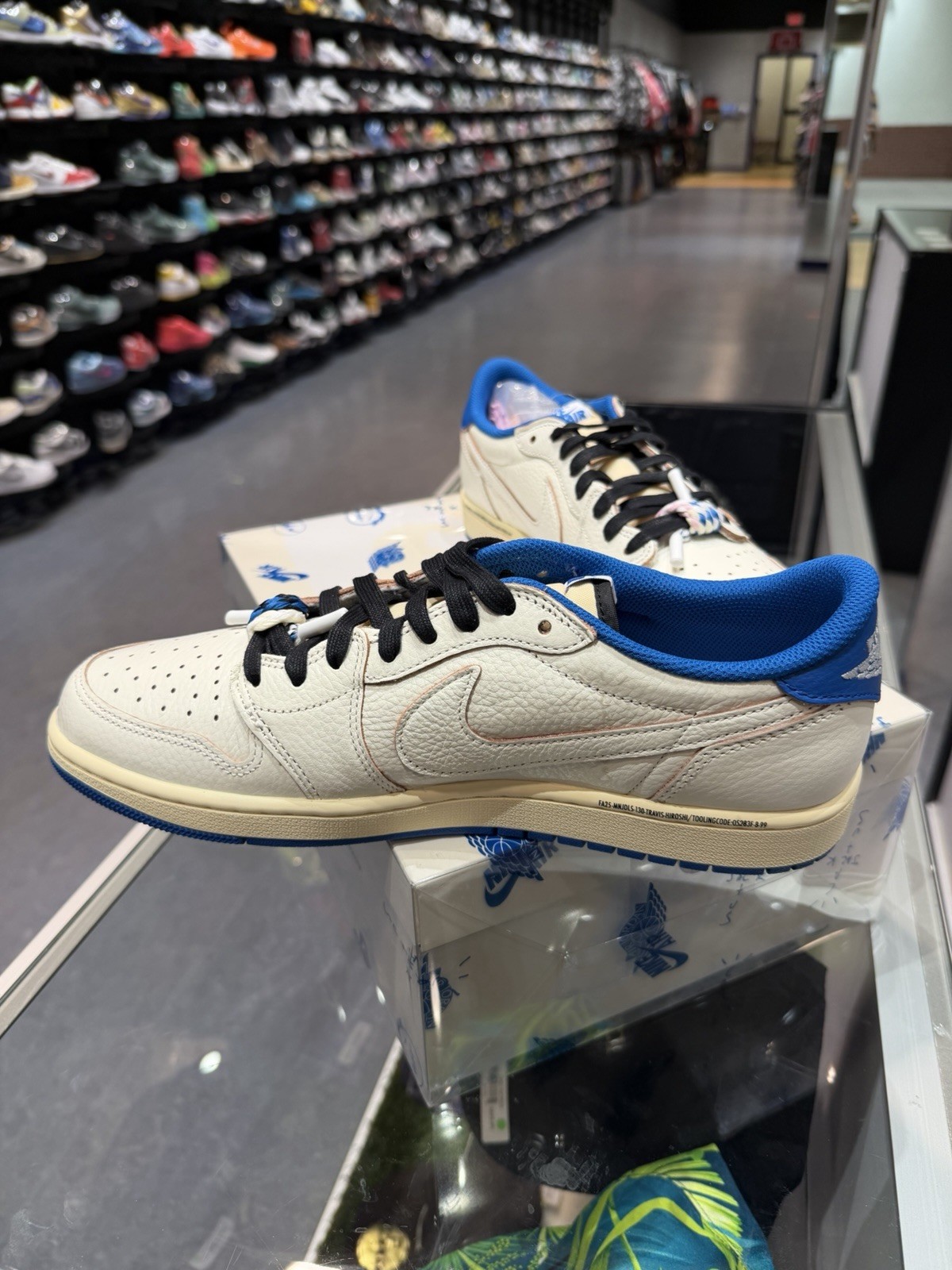 Size 11 – Fragment Design x Travis Scott x Air Jordan 1 Retro (DM7866 104)