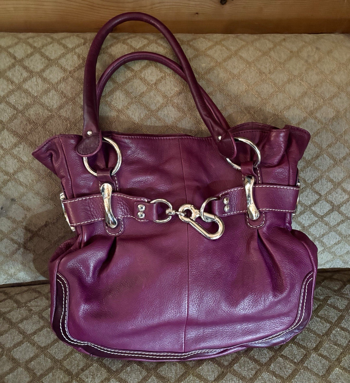 B. Makowsky Leather Belted Clip Shoulder Bag Cordovan/Silver Slouchy Luxury NICE