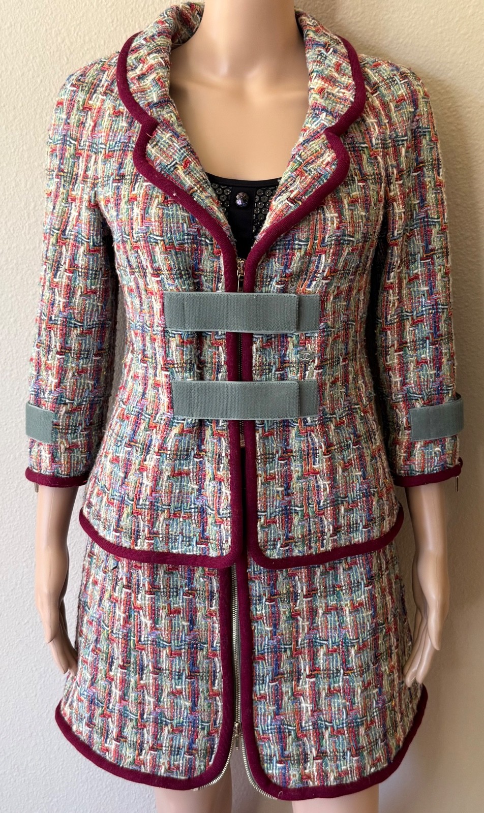 11K Authentic Chanel 2017 Spring “Data Center” Runway Fantasy Tweed Skirt Suit