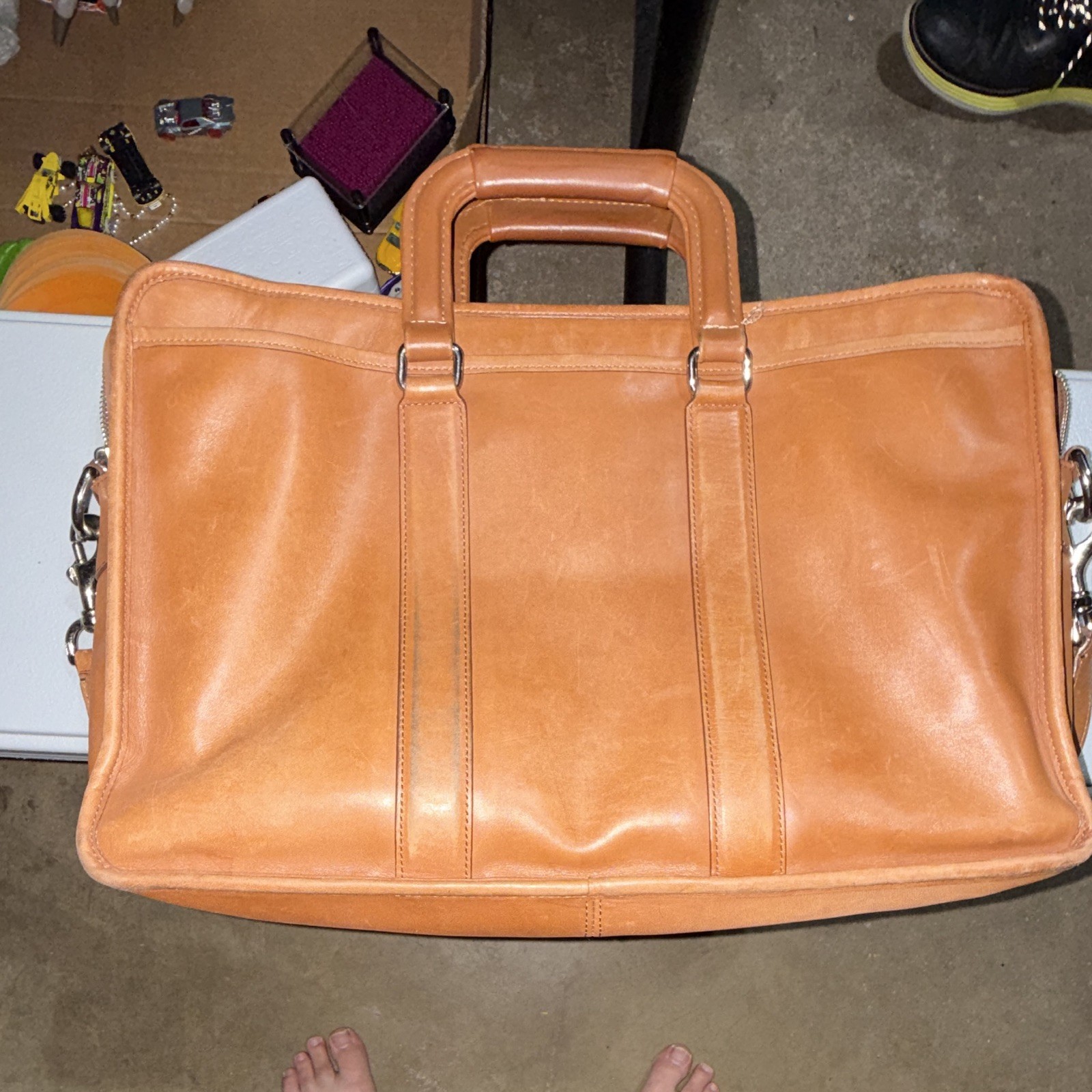 Coach Tan Zip Briefcase/Document Case w/ Shoulder Strap, Lined Inner Pockets