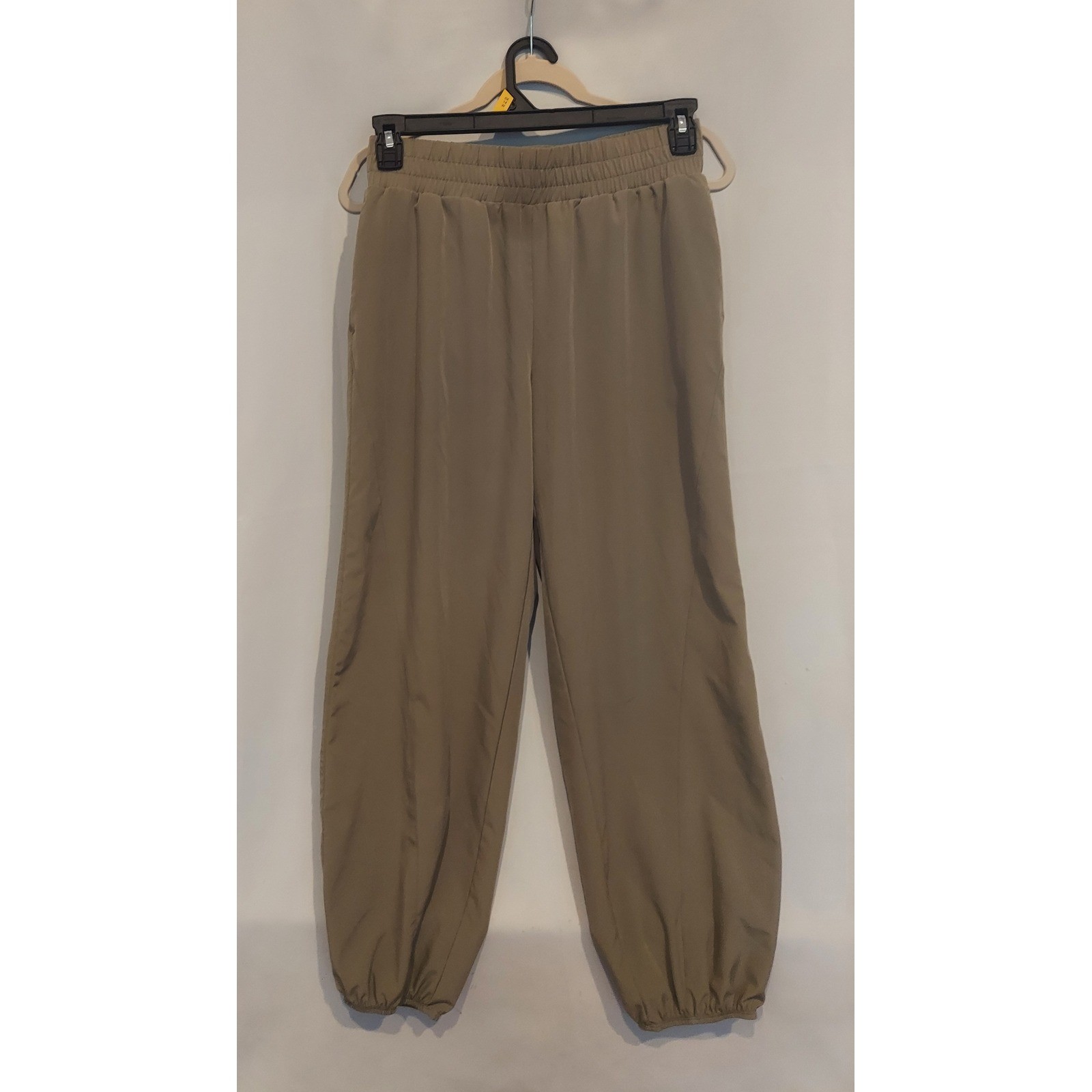 Mondetta Womens Olive Green Lightweight Stretch Joggers Pants Size Medium NWOT