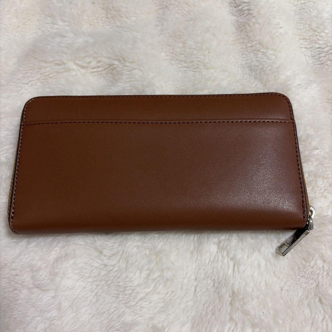 Excellent Condition Coach Peanuts Snoopy Collaboration Leather Round Zip Long Wa