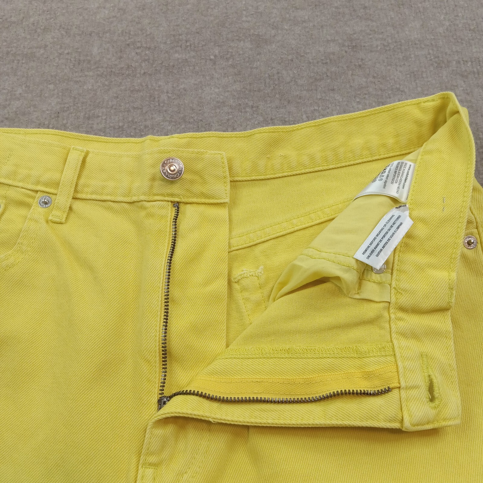 Calvin Klein Jeans Mens 31 (33x28Actual) Yellow Denim Straight Leg Casual