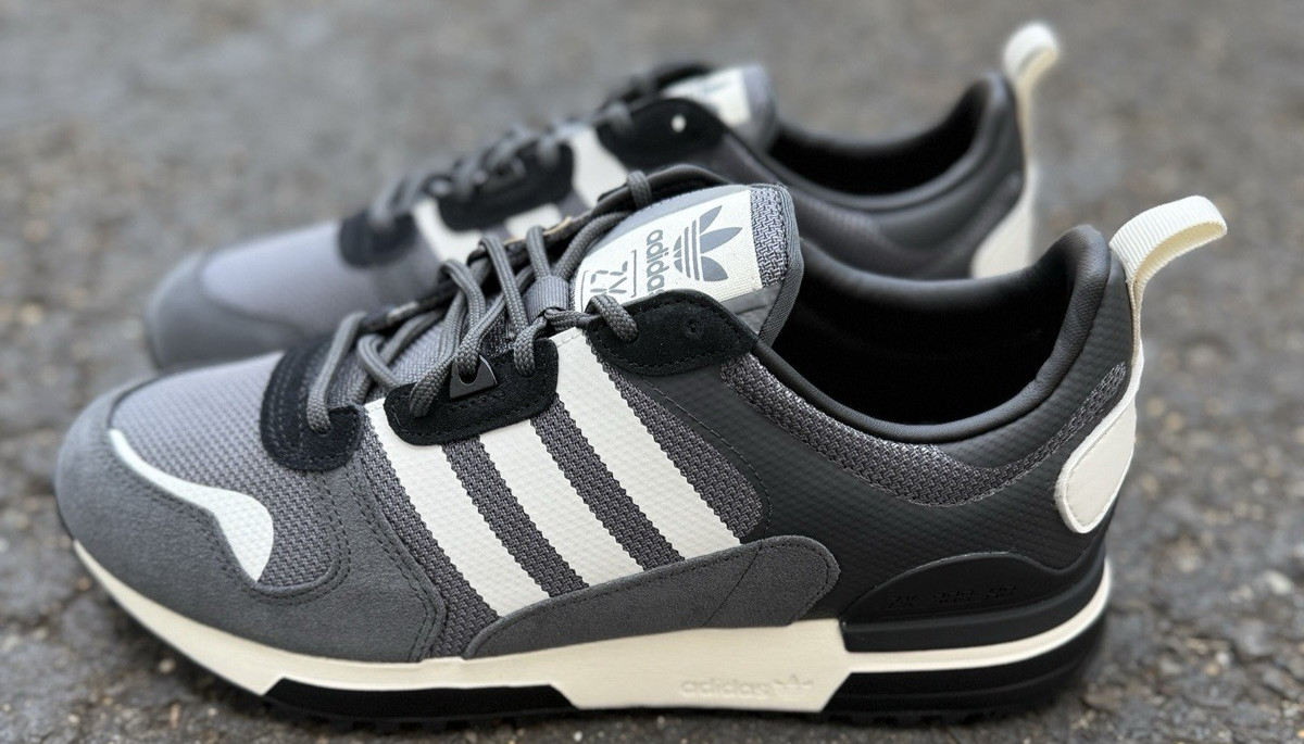 Adidas Originals ZX 700 HD Men’s Running Shoe Athletic Sneaker Footwear H01851