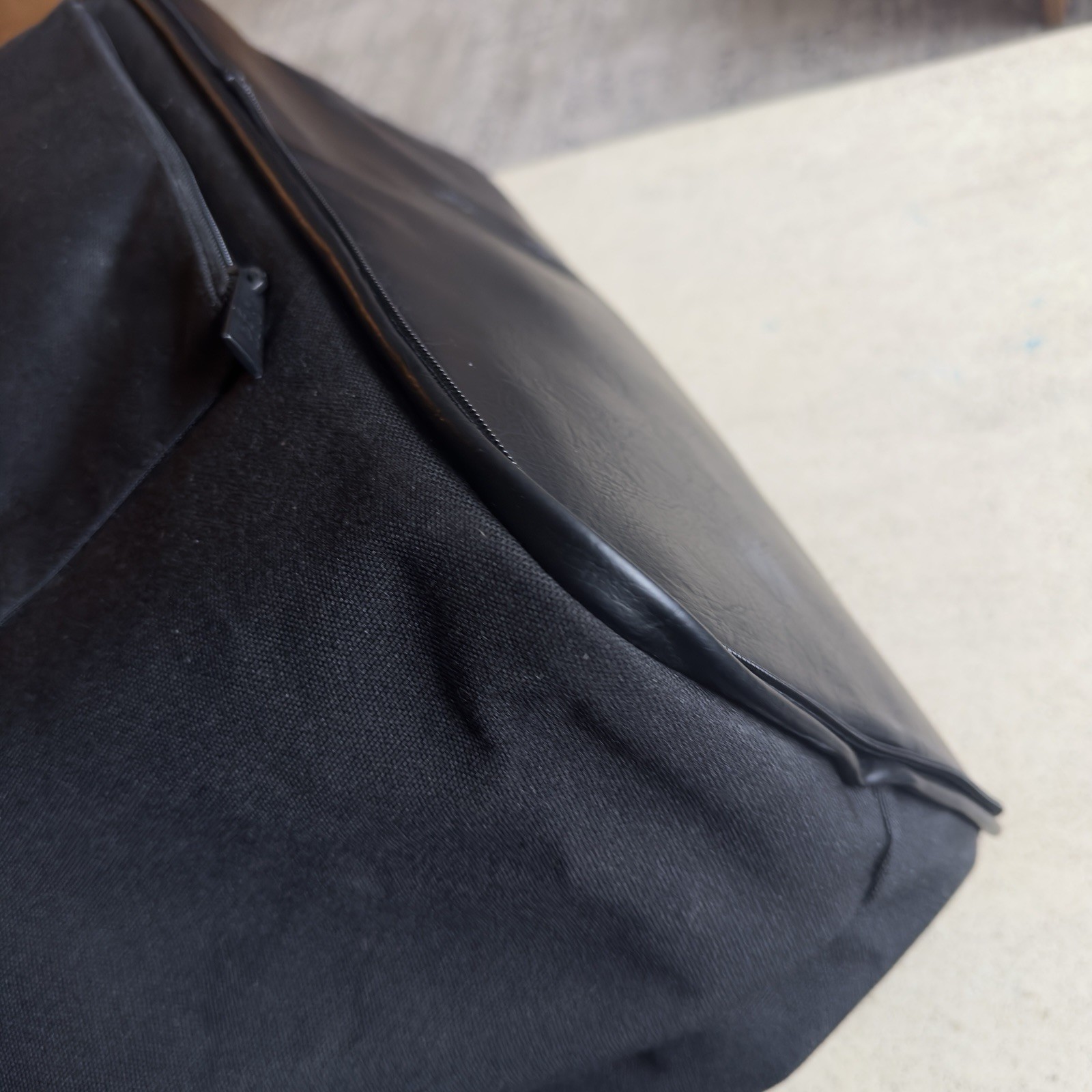 BEIS The Weekender Large Bag in Black FLAW-Missing Bottom Section 19x12x10