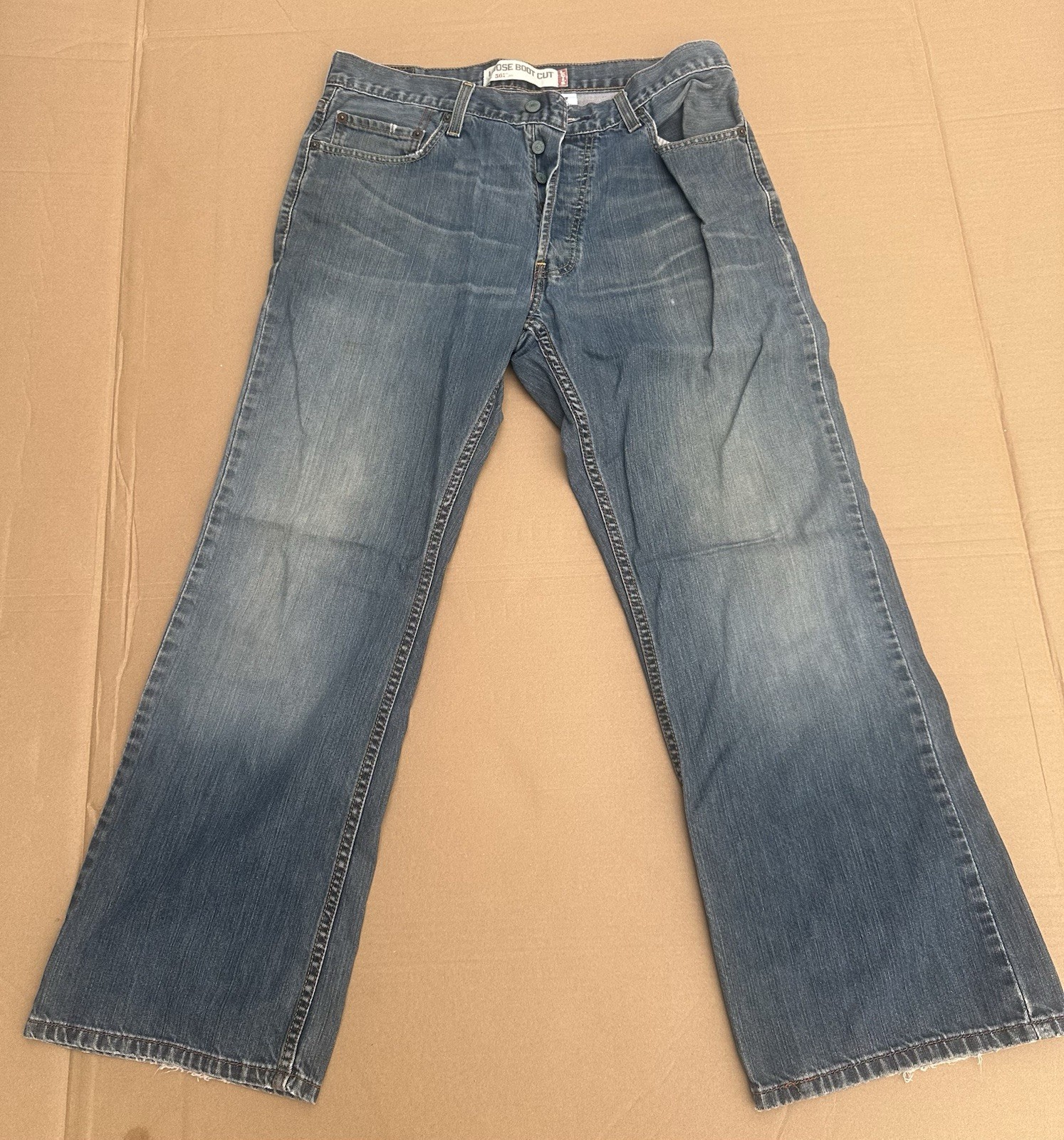 Men’s Vintage levis 567 loose bootcut jeans 32W/30L