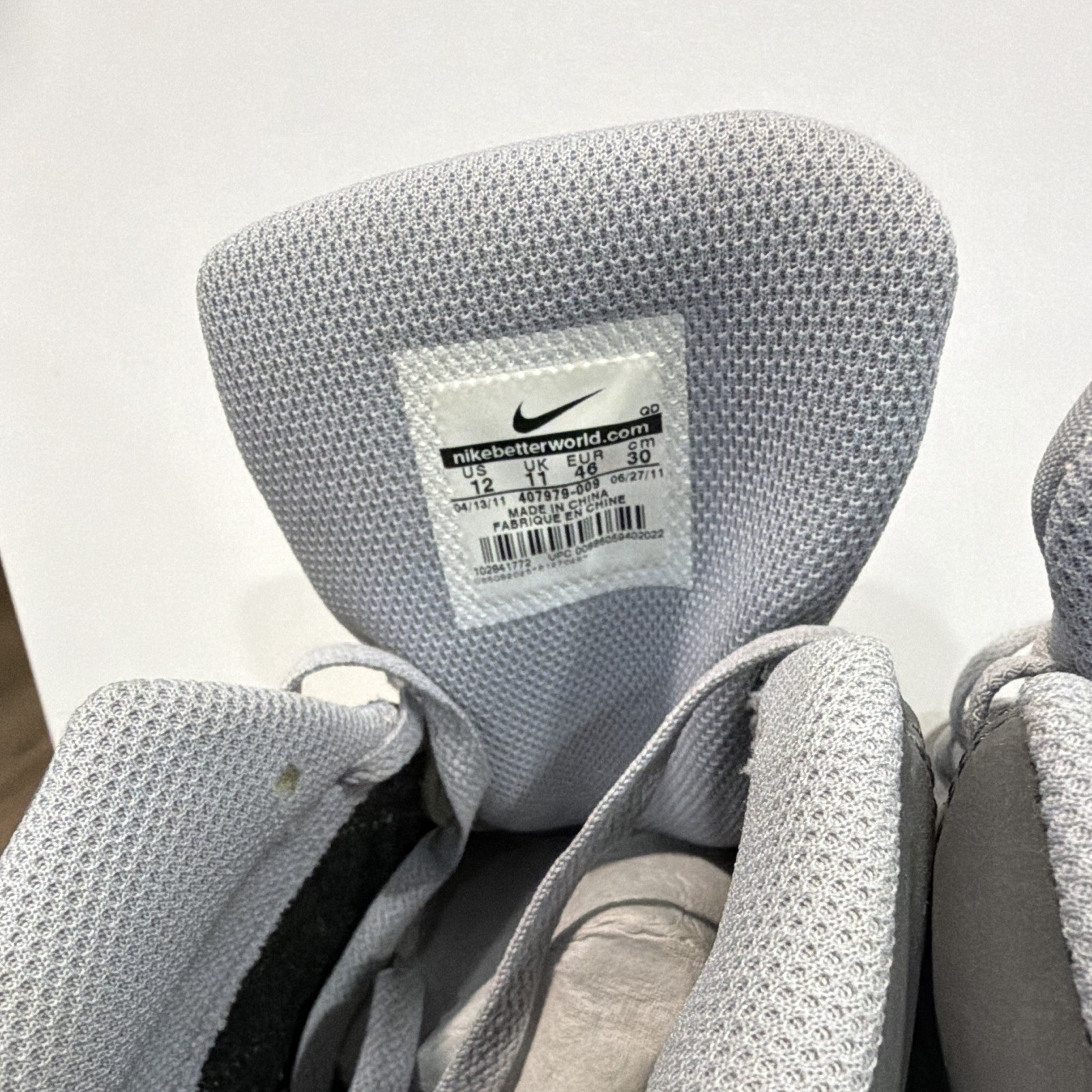 Nike Indee II Men’s Low Top Lace-Up Sneakers Gray/White Style 396667-012