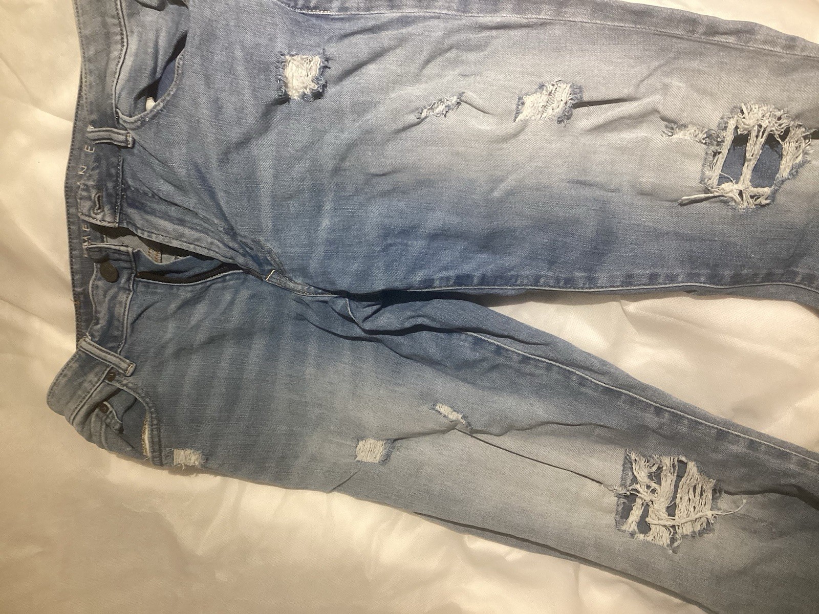 American Eagle Men’s Next Level Air Flex Slim US 33×32–Light Blue -Distressed