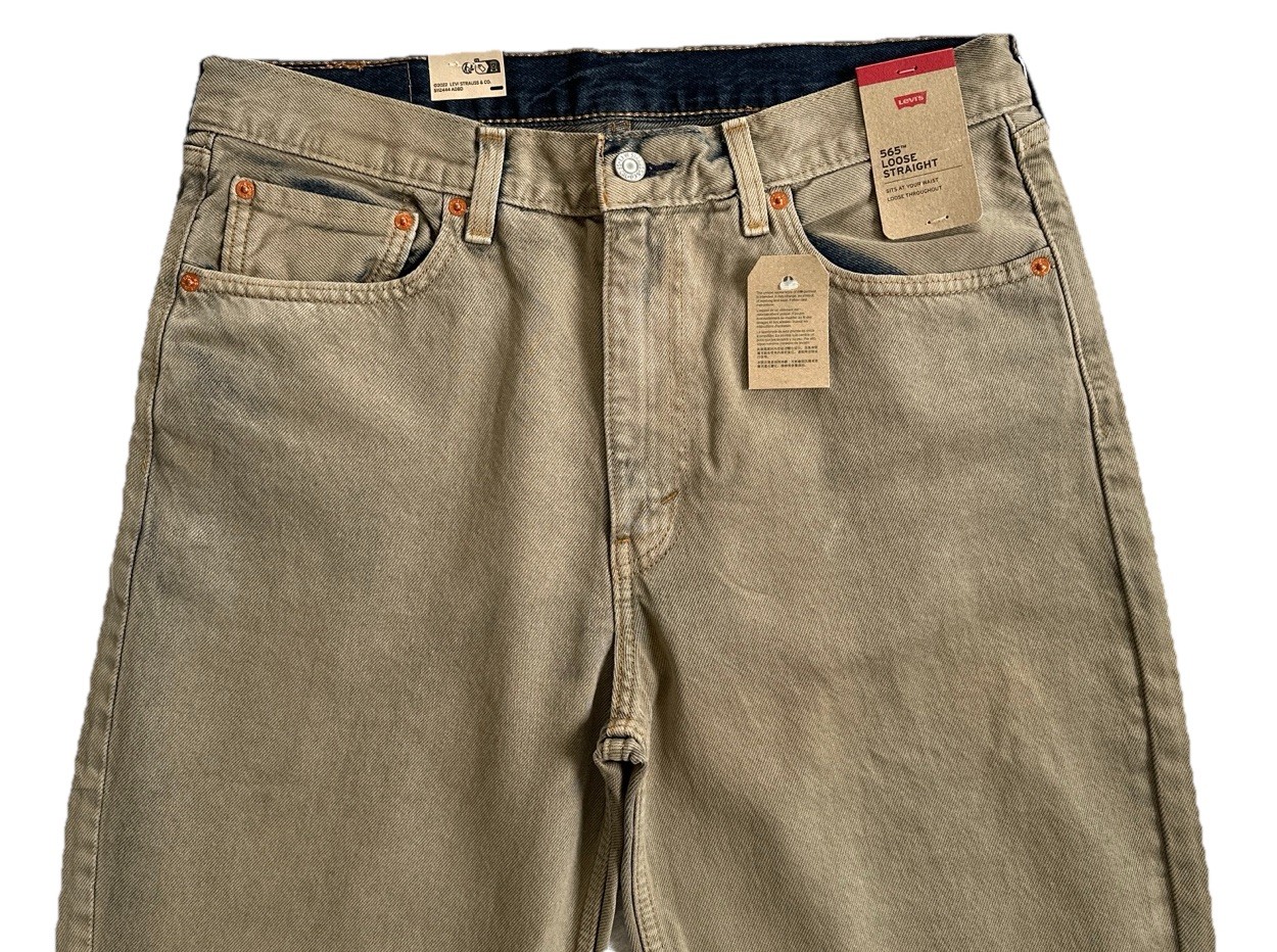Levi’s Men’s 565 Loose straight Jeans