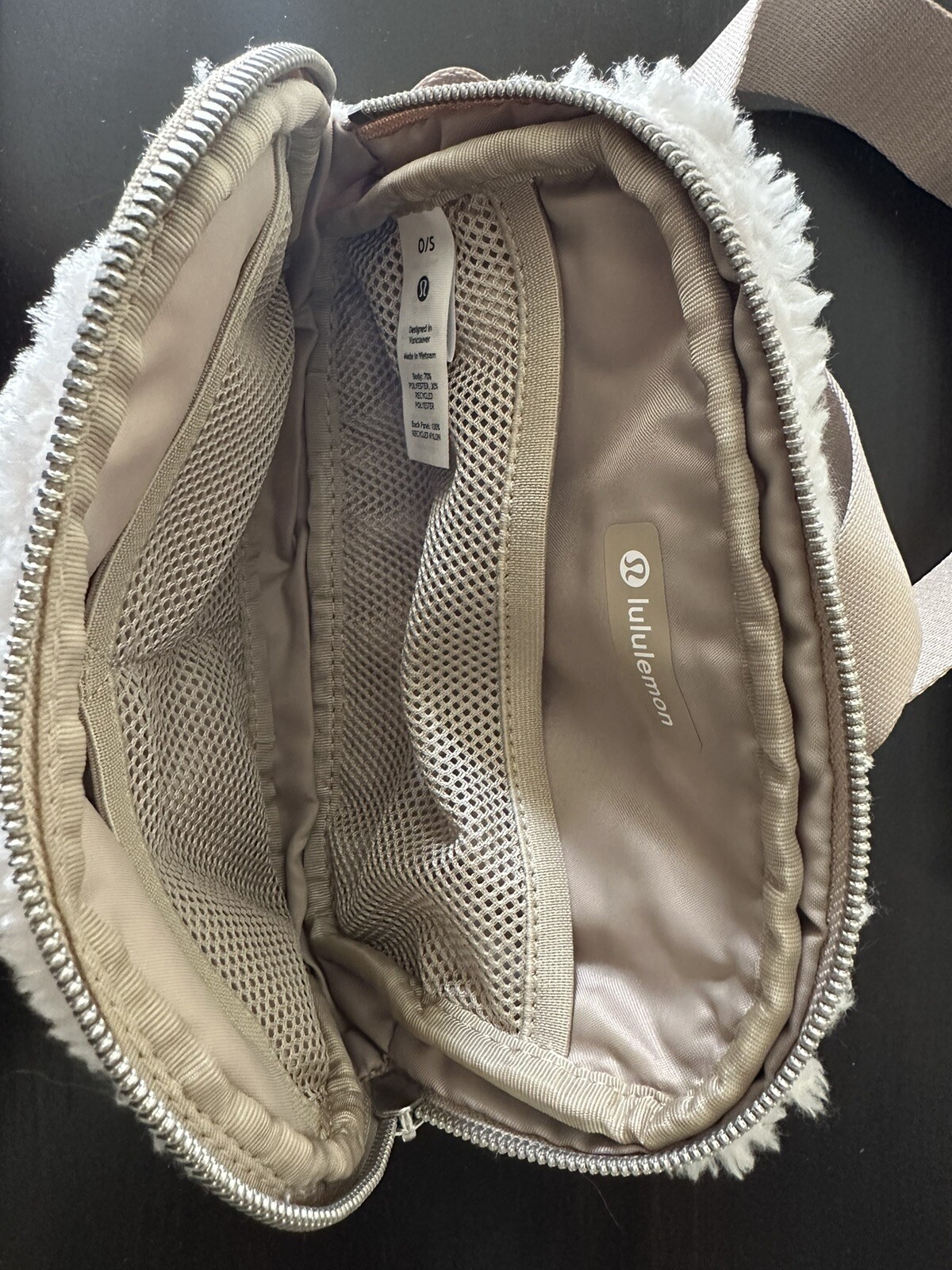 Sealed- Lululemon Everywhere Fleece Belt Bag Natural Light Ivory Trench Fur