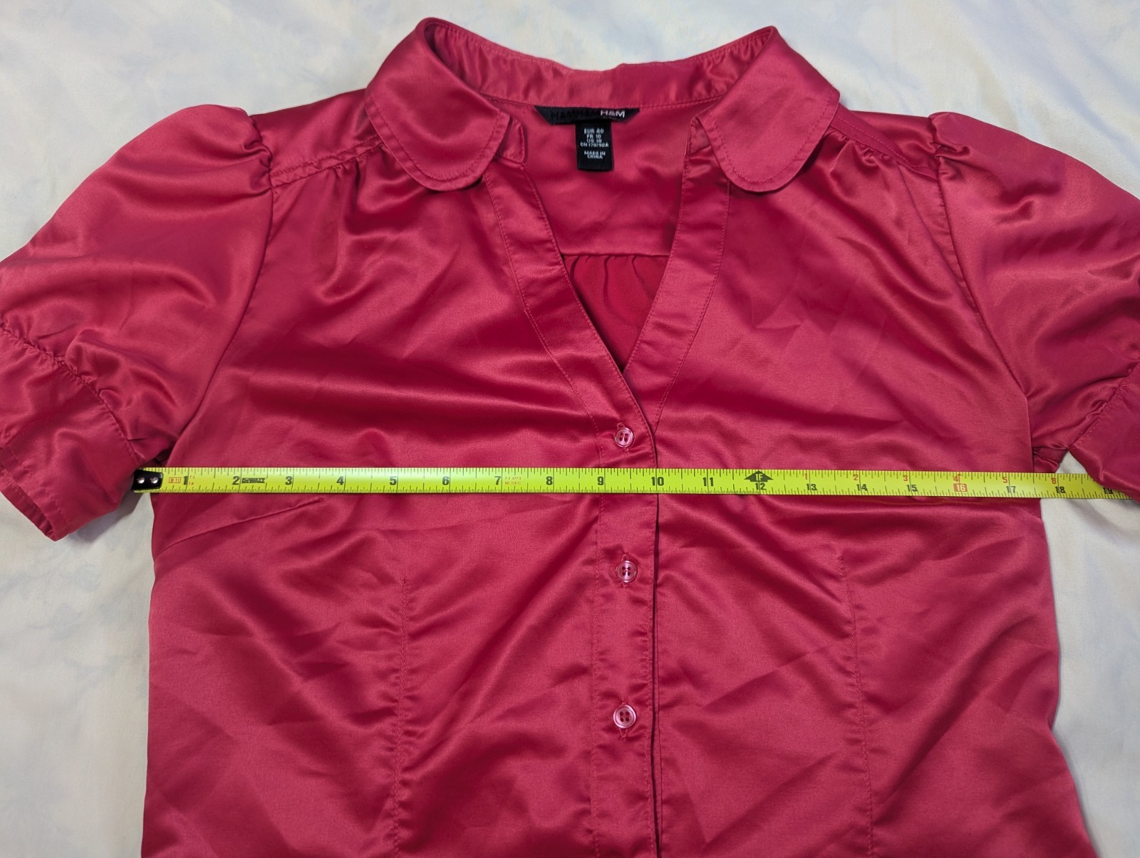 H&M Women’s Pink Satin Peter Pan Collar Puff Sleeve Button Front Blouse Size 10