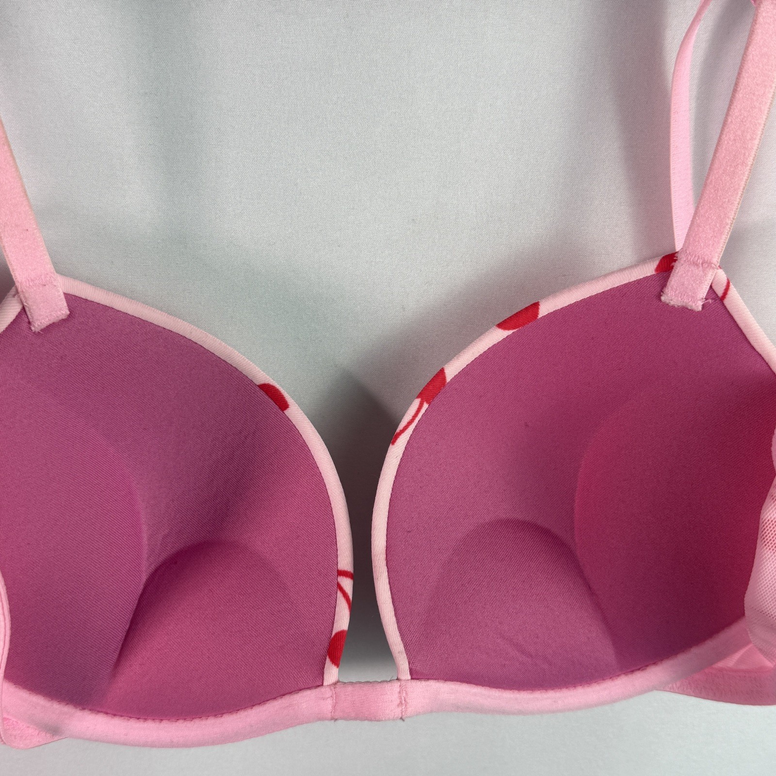 Victoria’s Secret PINK Sexy Pushup Bra 32a Color Pink and Red Heart Cherries VS