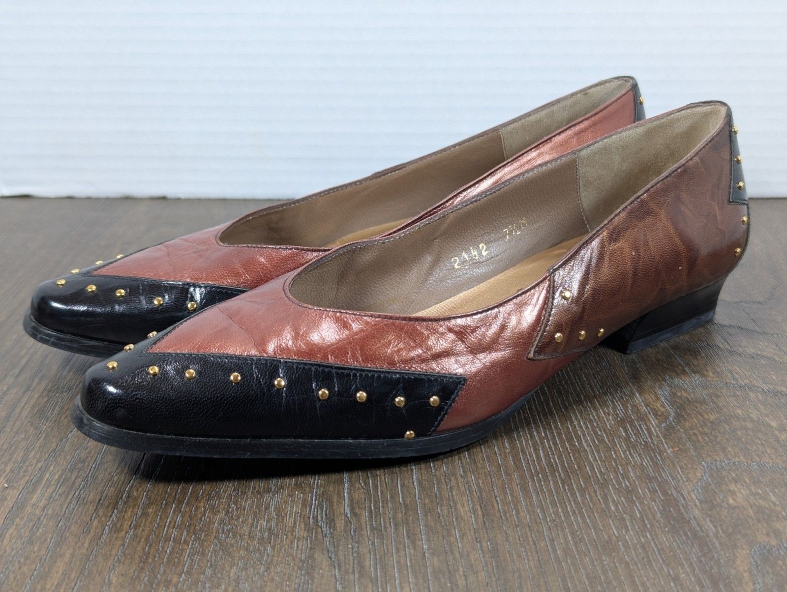 VTG Margaret J Leather Slip On Flats Womens 7.5 M Brown Black Gold Studded 80s