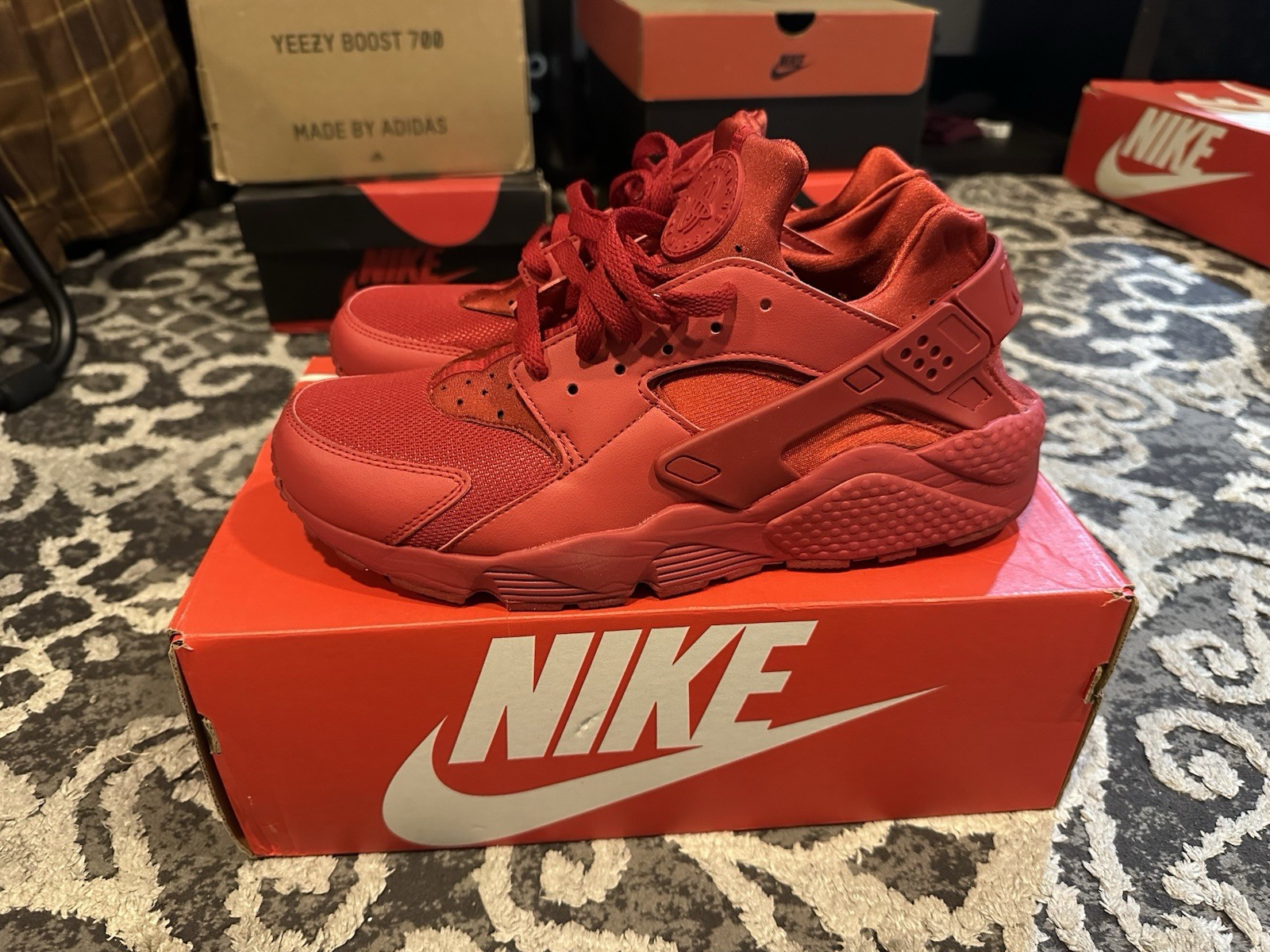 Size 10.5 – Nike Air Huarache Triple Red
