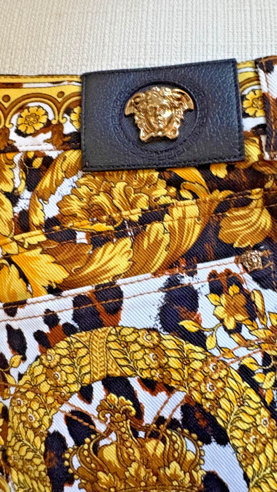 Versace Tribute Wild Baroque SS 2019 Women’s Jeans Sz 36 Italy Excellent Cond