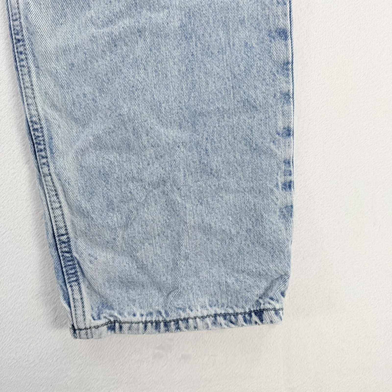 Levi’s Low Pro Straight Jeans Womens 28 Blue Light Wash Denim Low Rise Relaxed