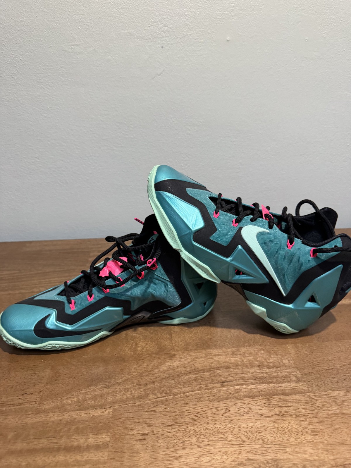 Size 10.5 – Nike LeBron 11 South Beach