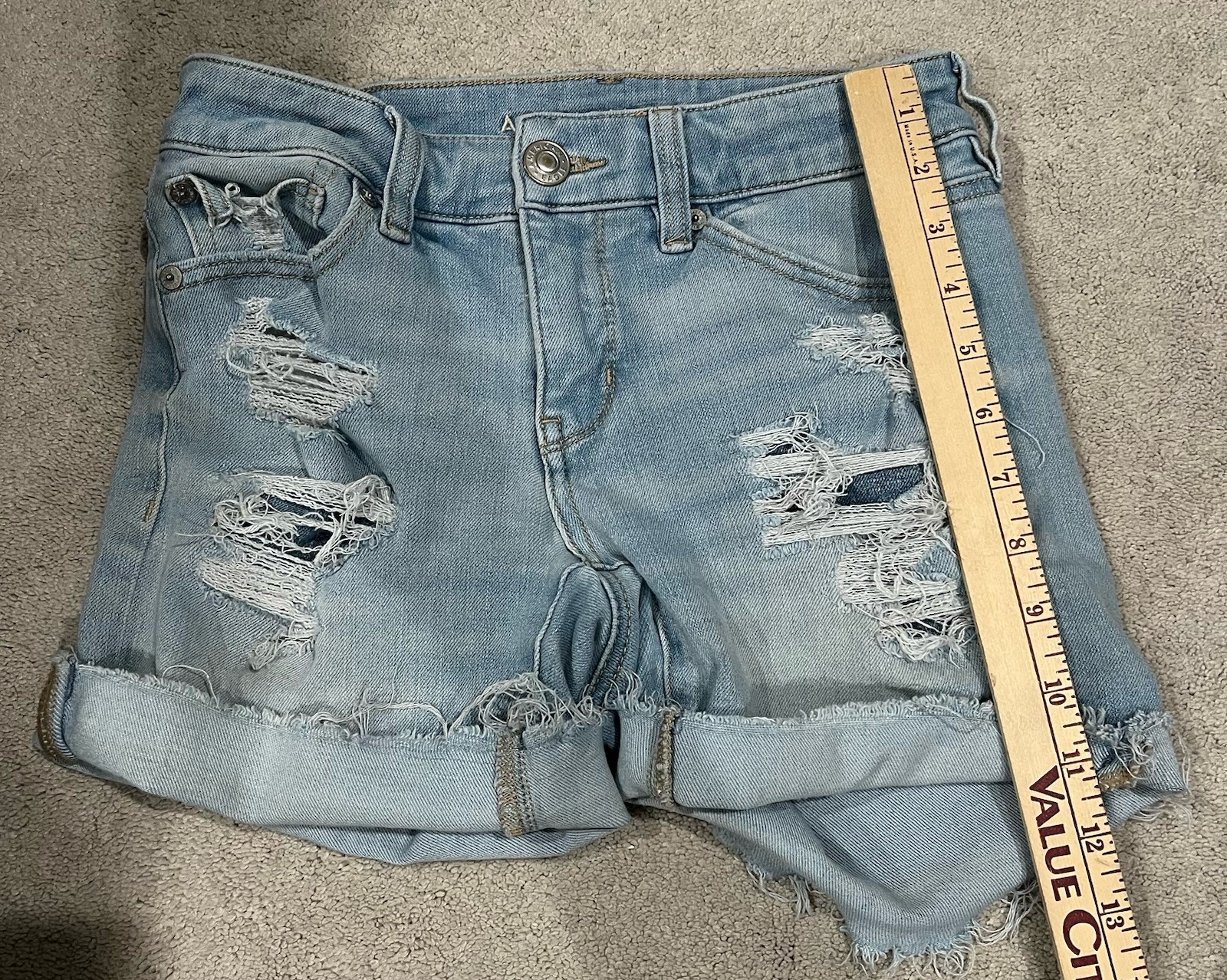 American Eagle Hi-Rise Shortie Light Wash Distressed Cut-Off Shorts 2 26W