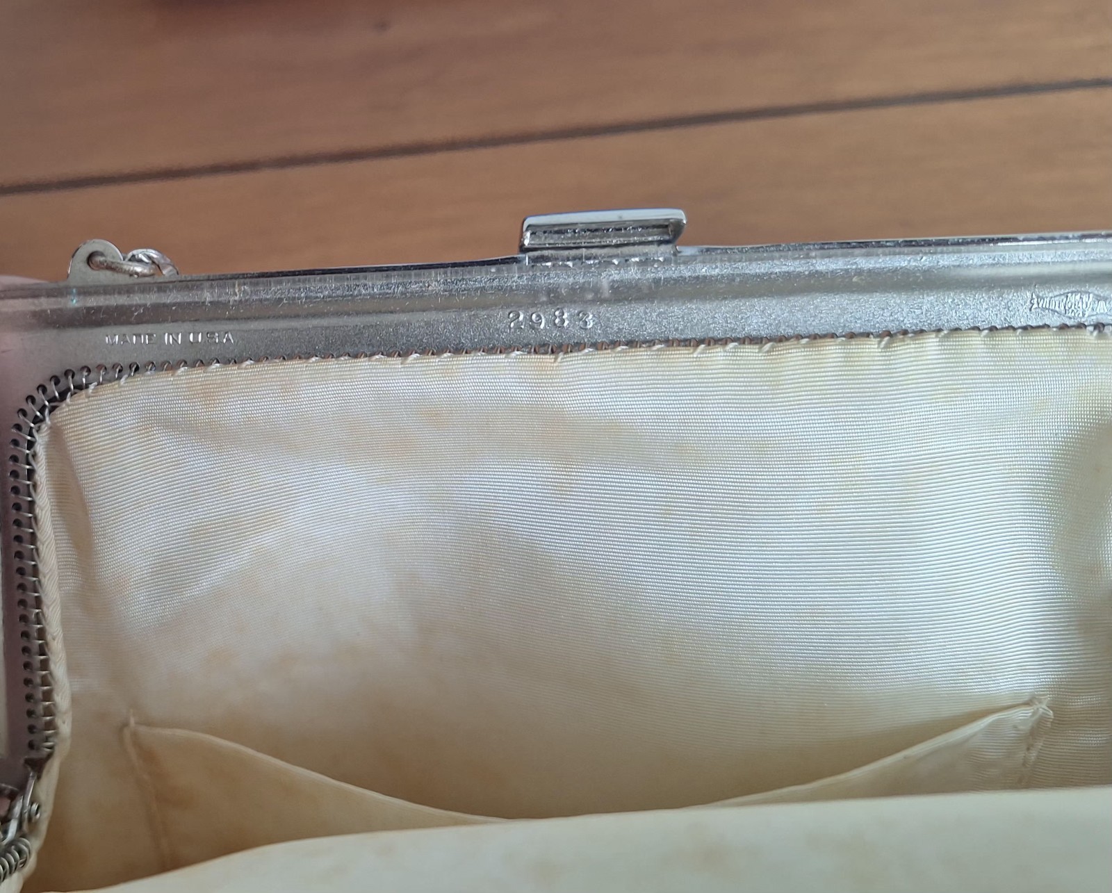 VINTAGE WHITING & DAVIS CO SILVER MESH EVENING PURSE. IN ORIGINAL BOX