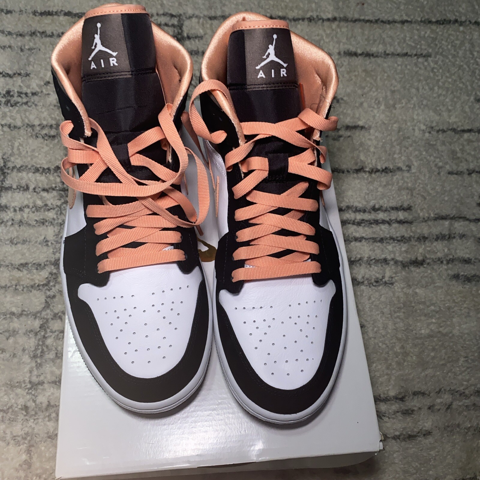 Air Jordan 1 SE Mid Peach Mocha W