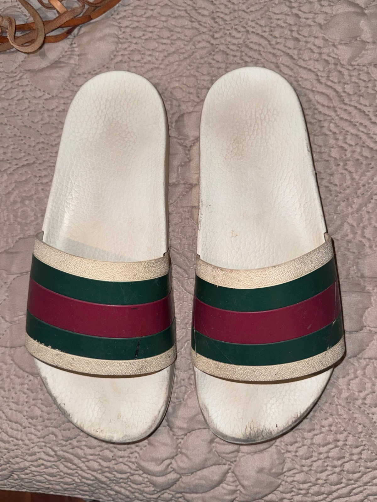 Gucci Men’s Web Rubber Slide Sandals White w/Red/Green Stripe