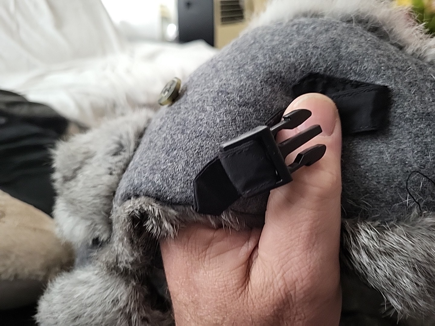 Mad Bomber Hat Trapper Fitted Mens M Gray Rabbit Fur Ear Flap Winter Outdoor