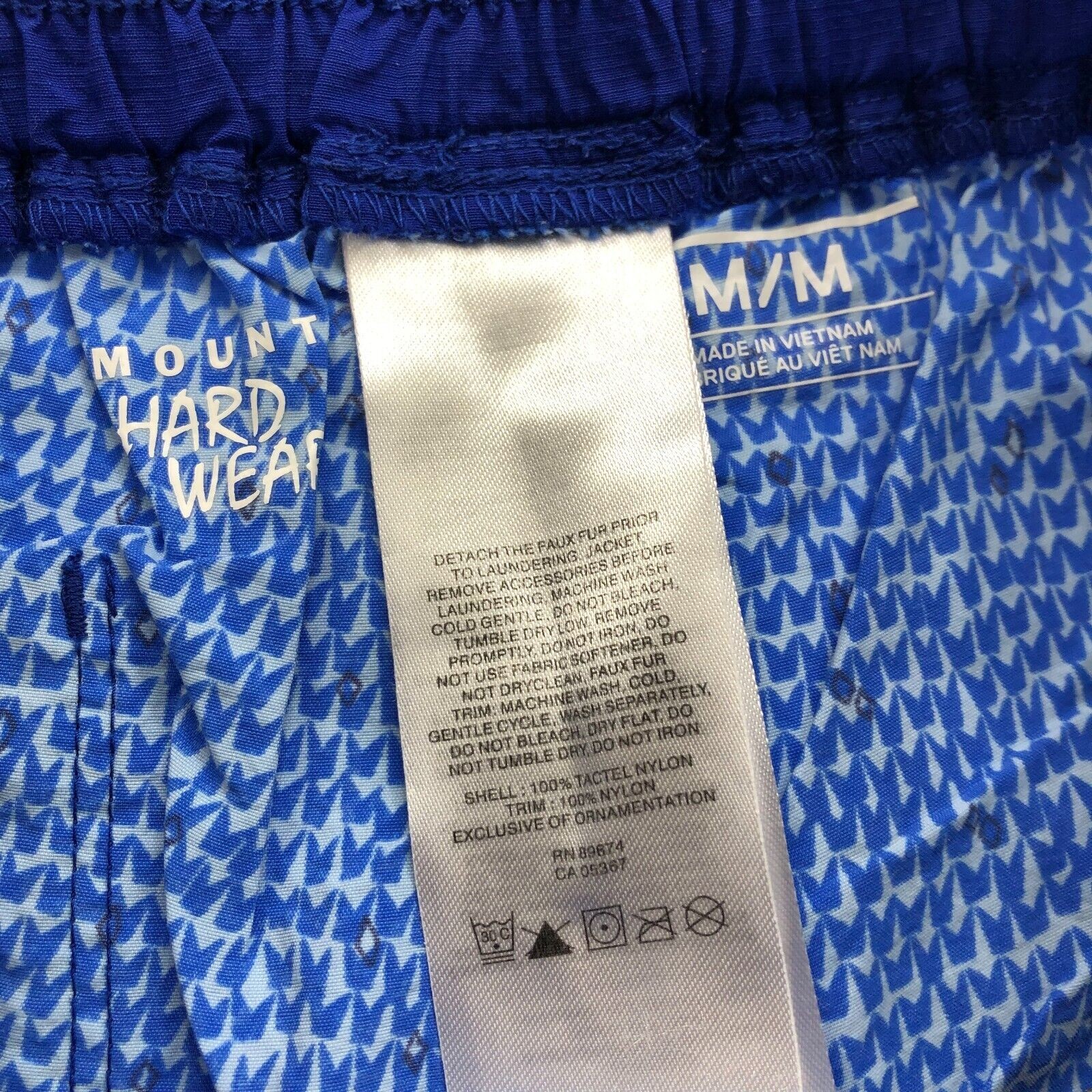 Mountain Hardwear Medium (Fit 28 In) Outdoor Athleisure Shorts All Over Print