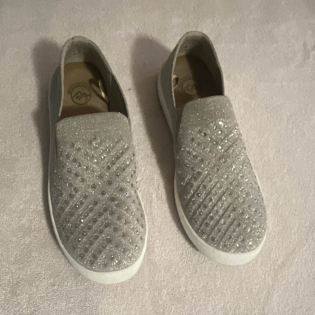 Women’s Silver Rhinestone Slip-On Flats Round Toe Synthetic US 10 M