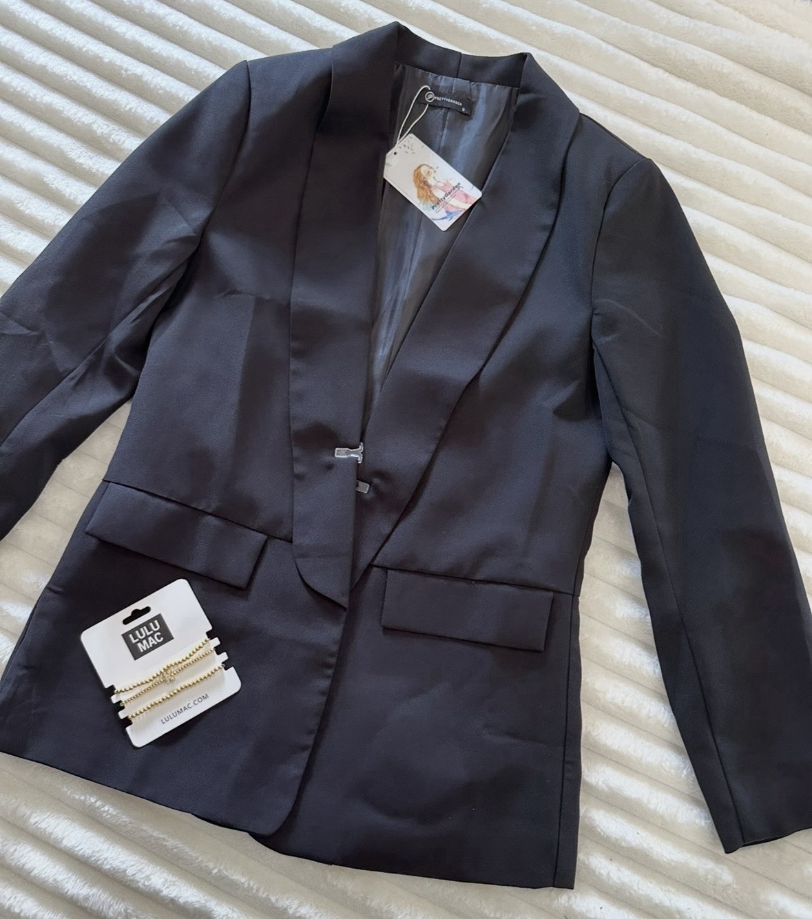 Women’s M Black Blazer Jacket Hook & Eye Lined Pockets Hip Length NWT