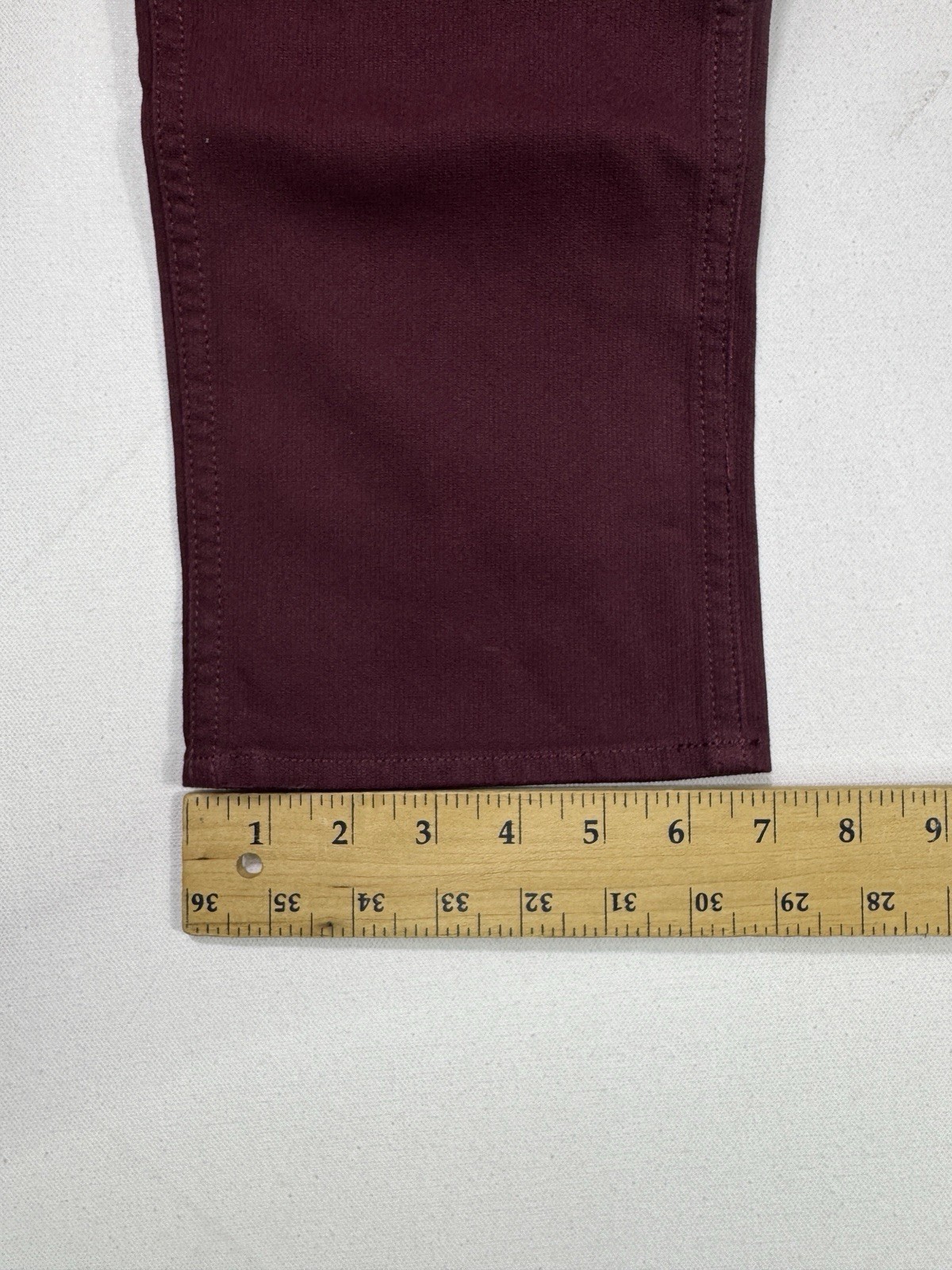 J Crew The Sutton Men’s 30×30 (30×29) NWT Maroon Chino Pants Slim Fit Modern