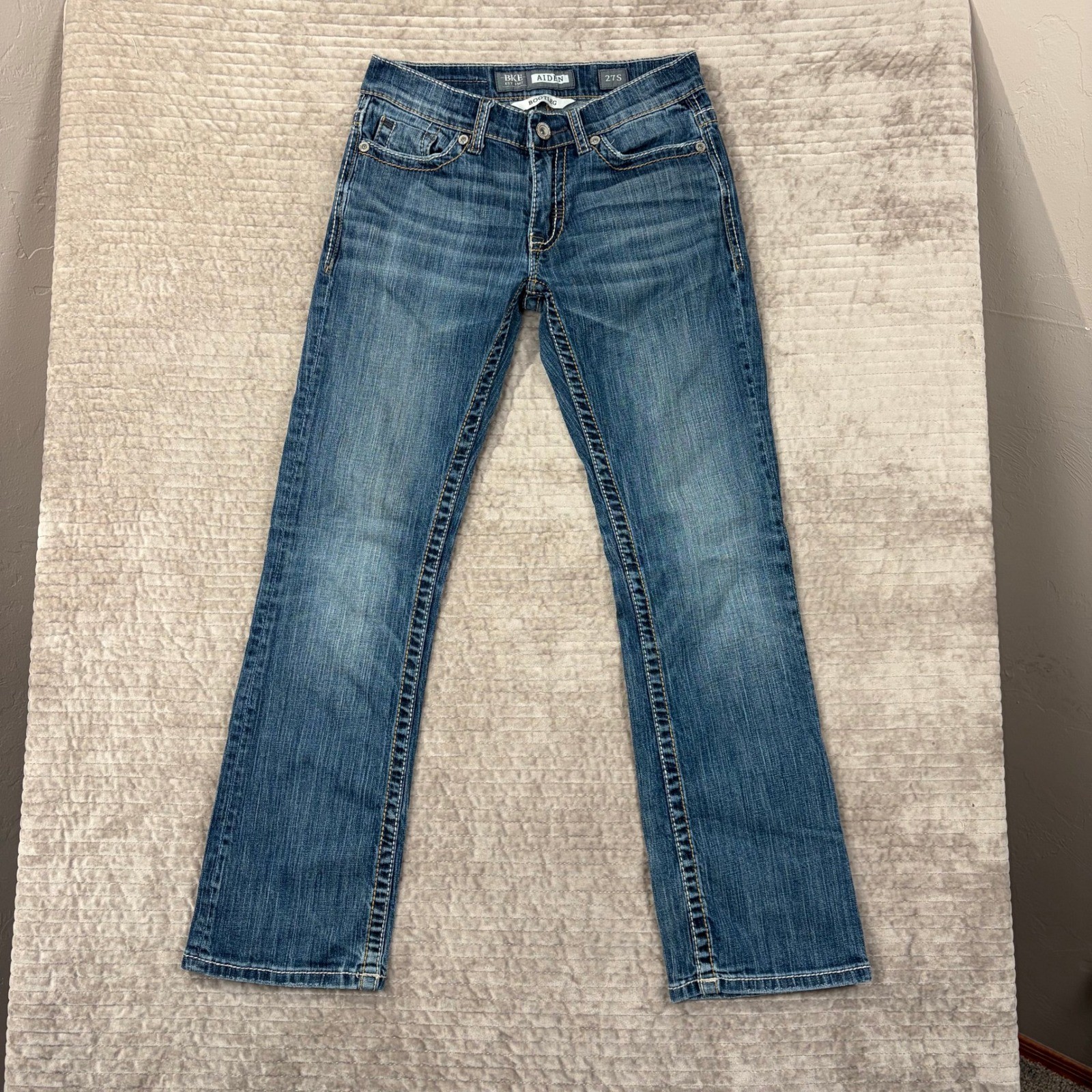 BKE Aiden Bootcut Jeans Women’s 27S Medium Wash Distressed Denim