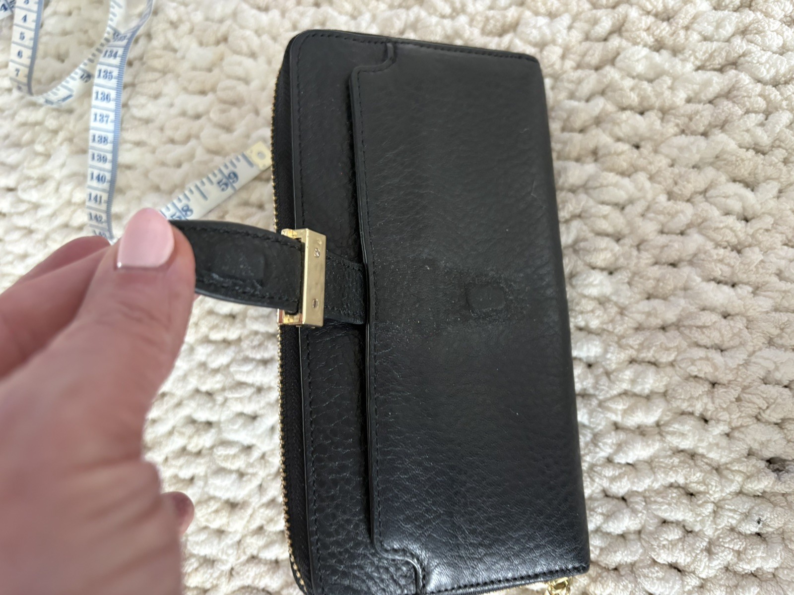 Tory Burch Full Zip Leather Black Gold Tone Logo Hardware Designer