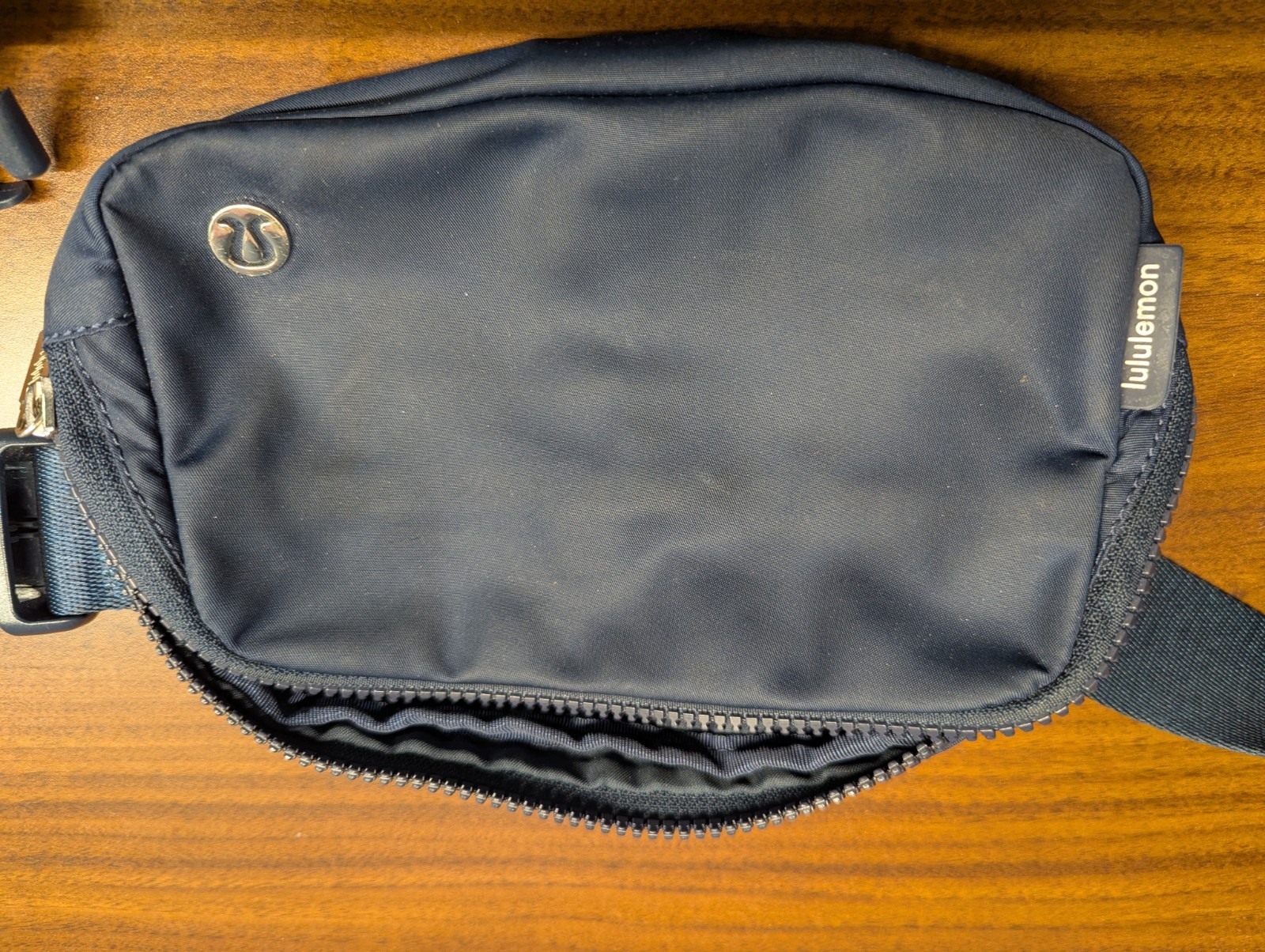 Lululemon Everywhere Belt Bag 1L – True Navy – Adjustable Pack Crossbody EUC