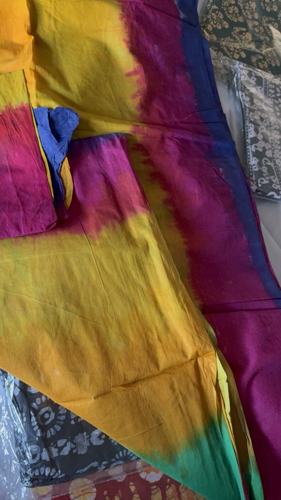 NEW 🆕, Cotton BATIK SAREE. ( Item#L3229 ) including blouse piece. Only $33