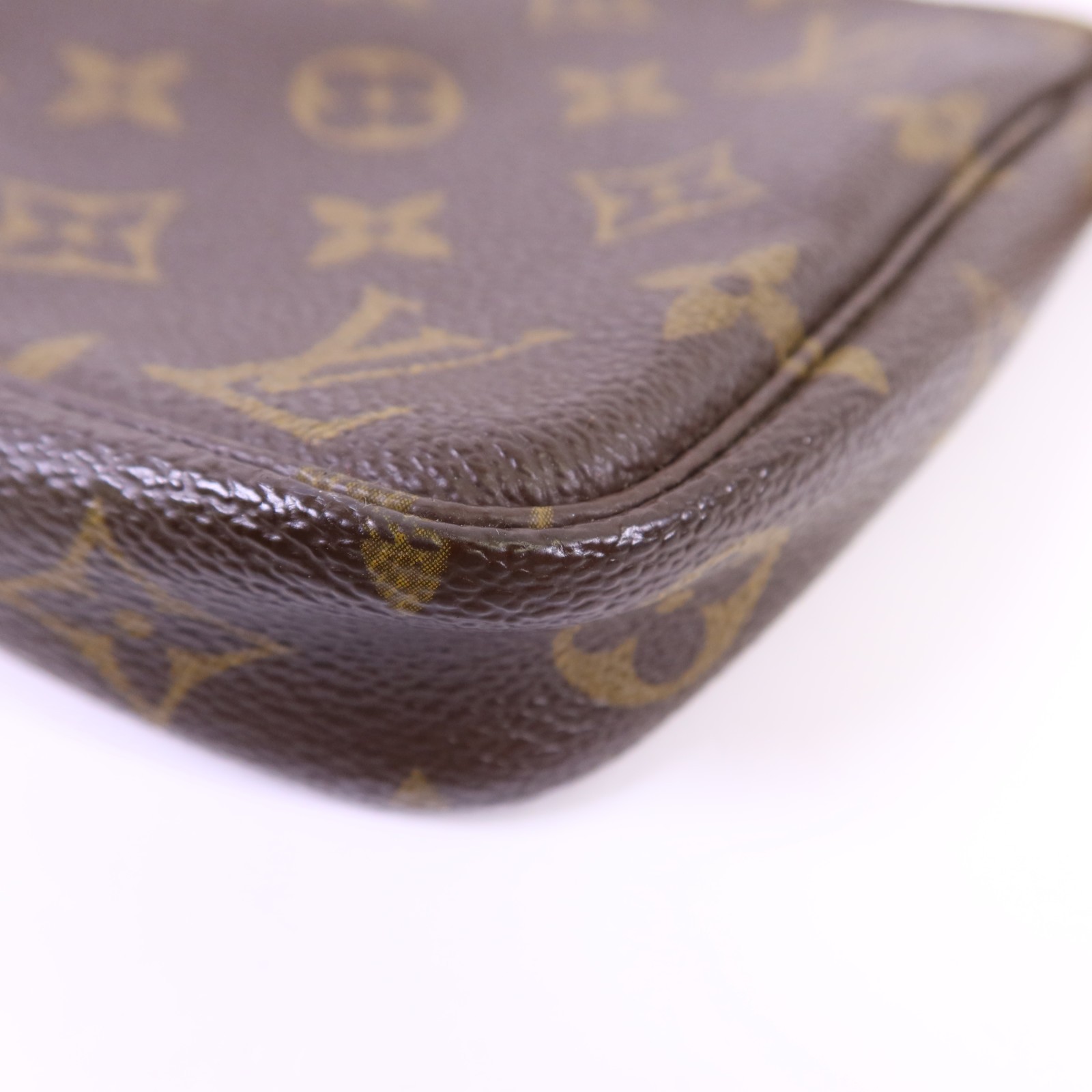 LOUIS VUITTON LV GHW Pochette Accessoires Pouch Handbag M51980 Monogram Brown
