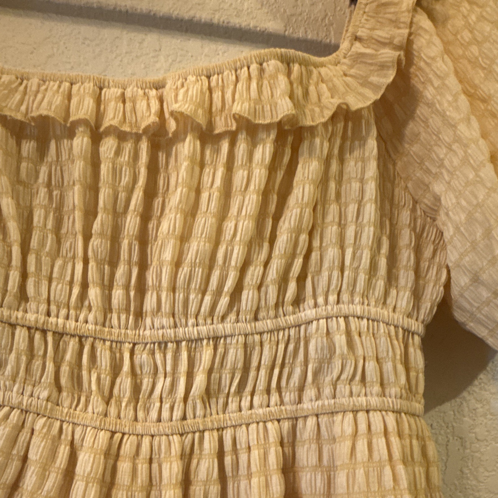 Lush Yellow Solid Blouse Puff Short Sleeve Square Neck Ruffle Stretch Size M