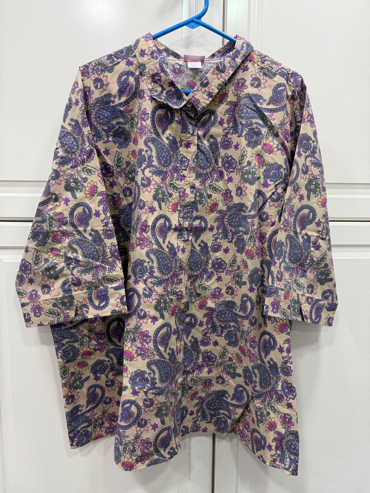 American Sweetheart Paisley Print Blouse 4X – Button Front Purple Pink Beige