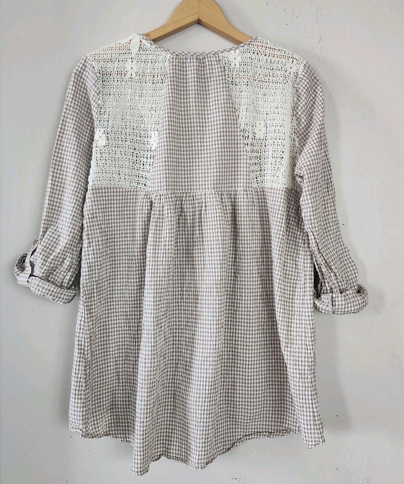 Tassels N Lace Womens M Gingham Crochet Roll Tab Sleeve Hi Lo Top Shirt Country